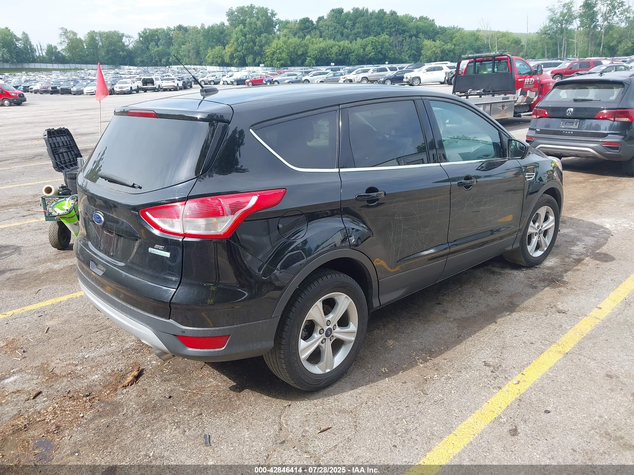 FORD ESCAPE image 4