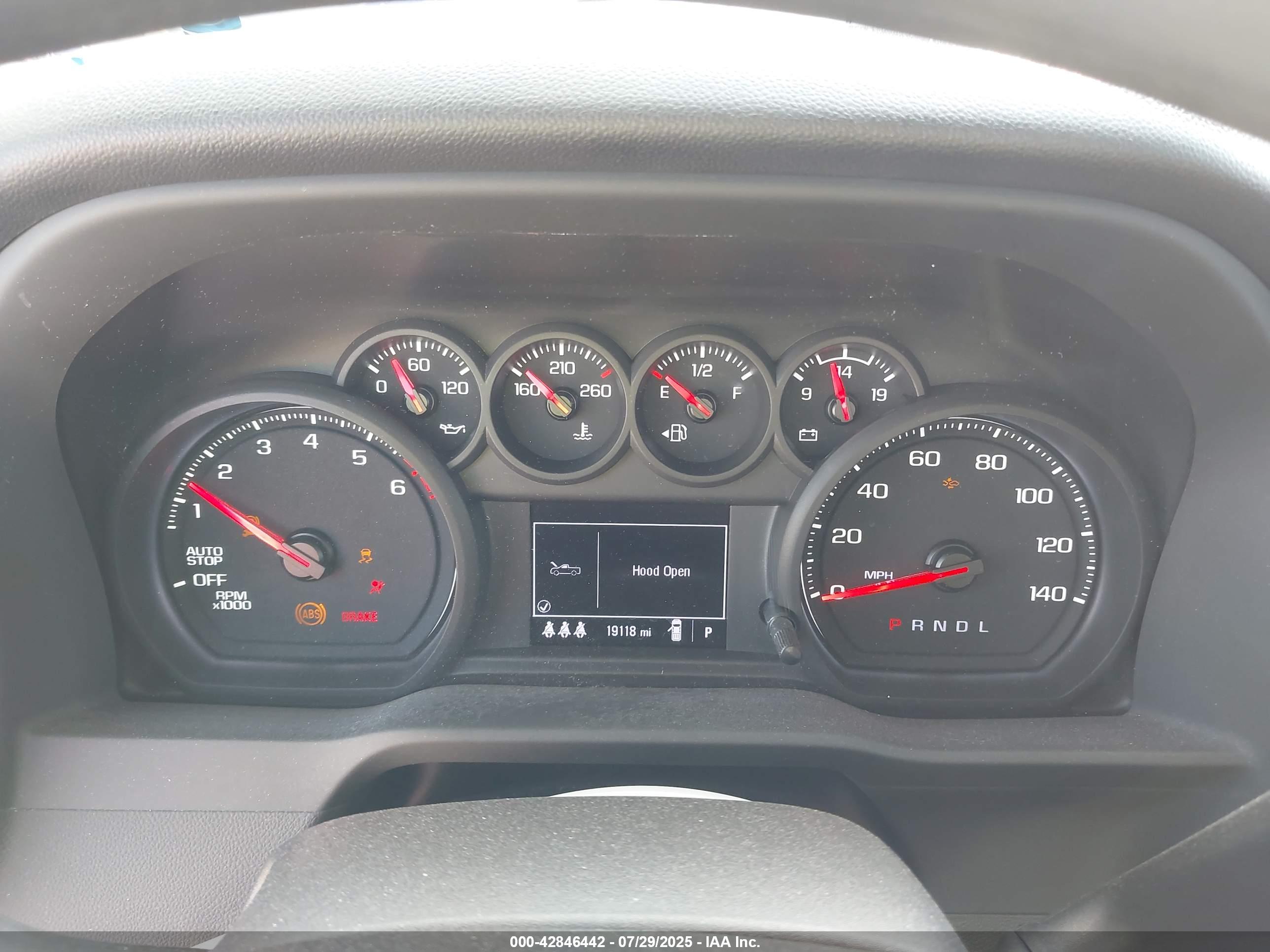 CHEVROLET SILVERADO image 7
