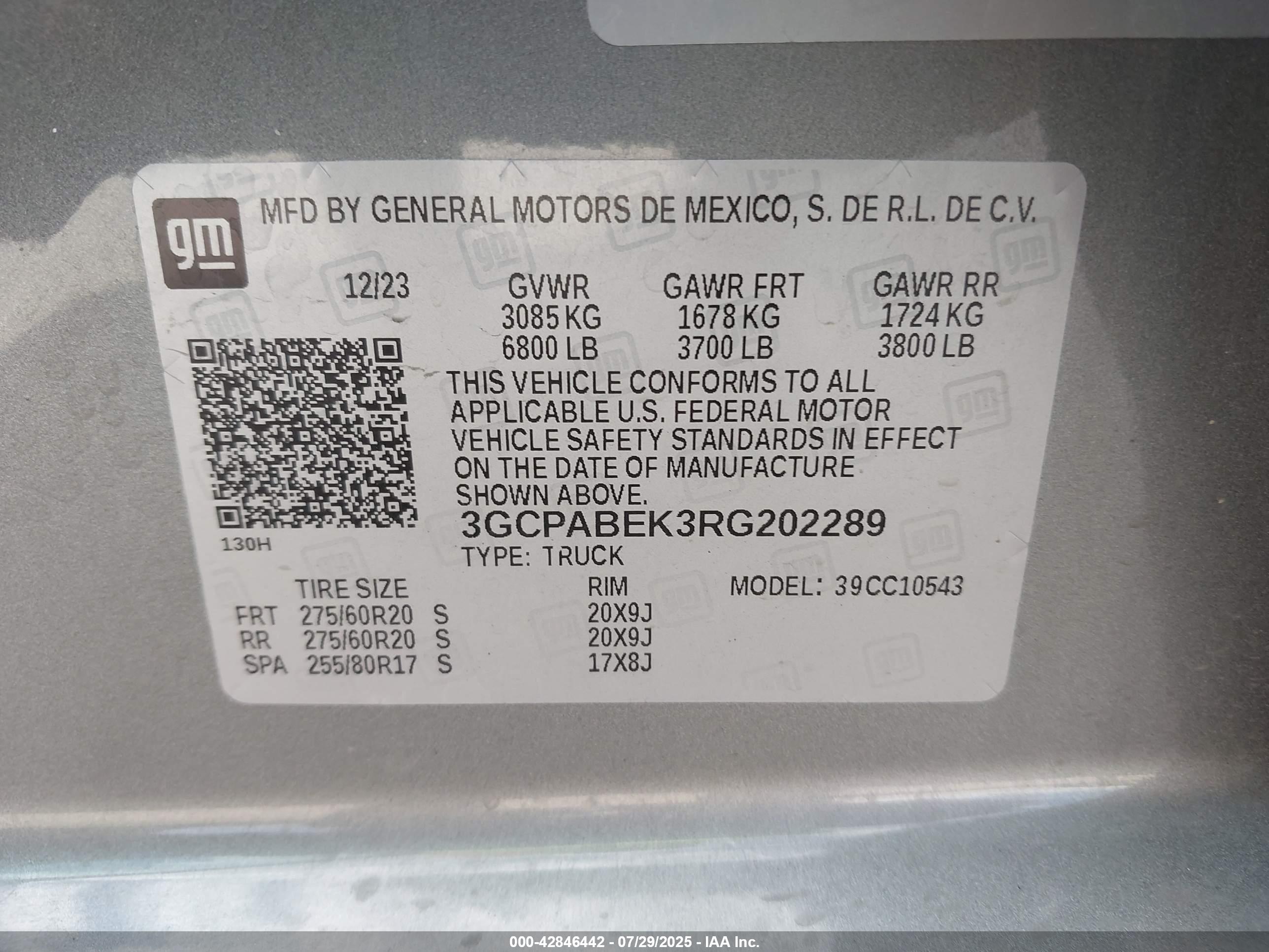 CHEVROLET SILVERADO image 9