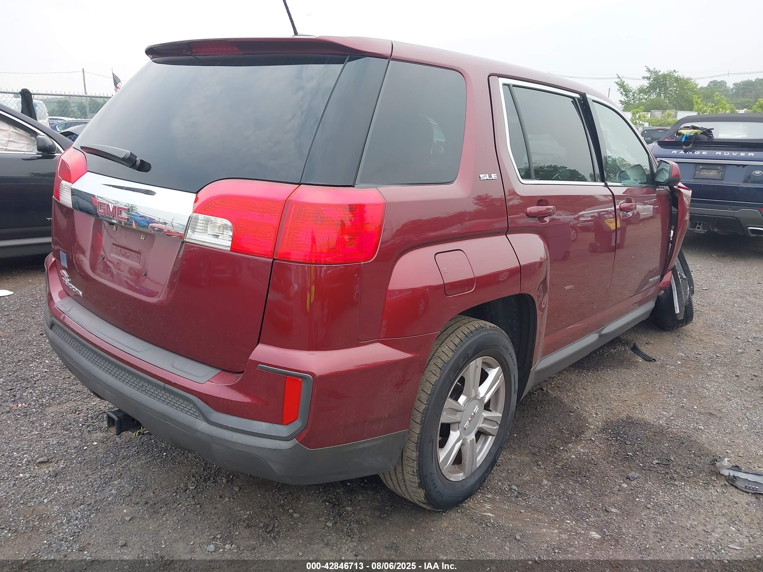 GMC TERRAIN image 4