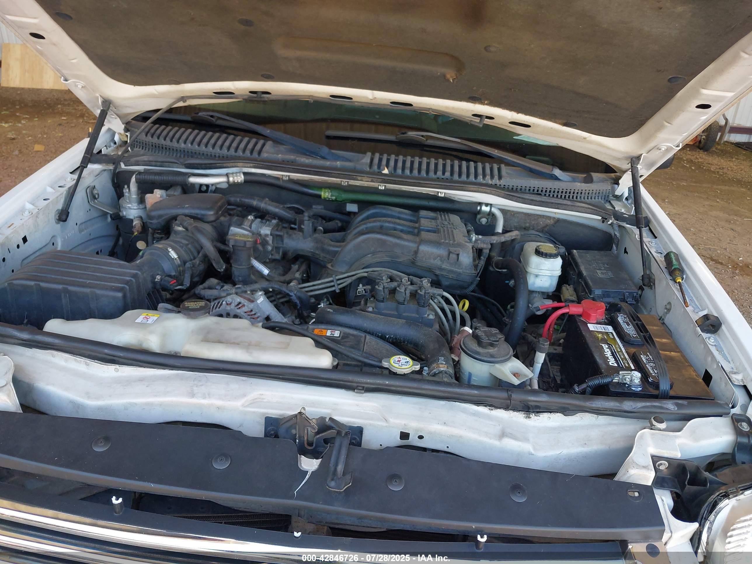FORD EXPLORER image 10