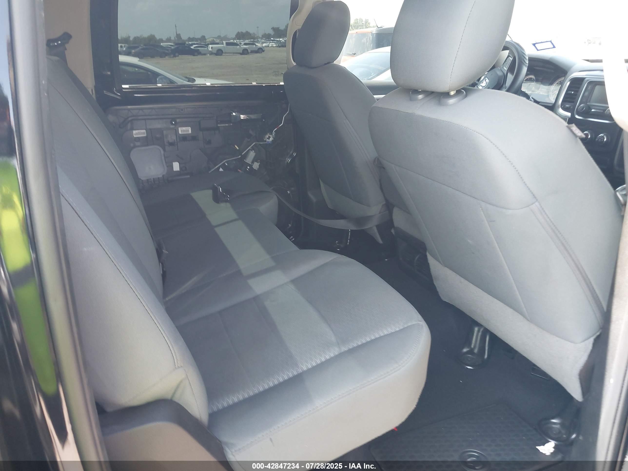 RAM 1500 image 8