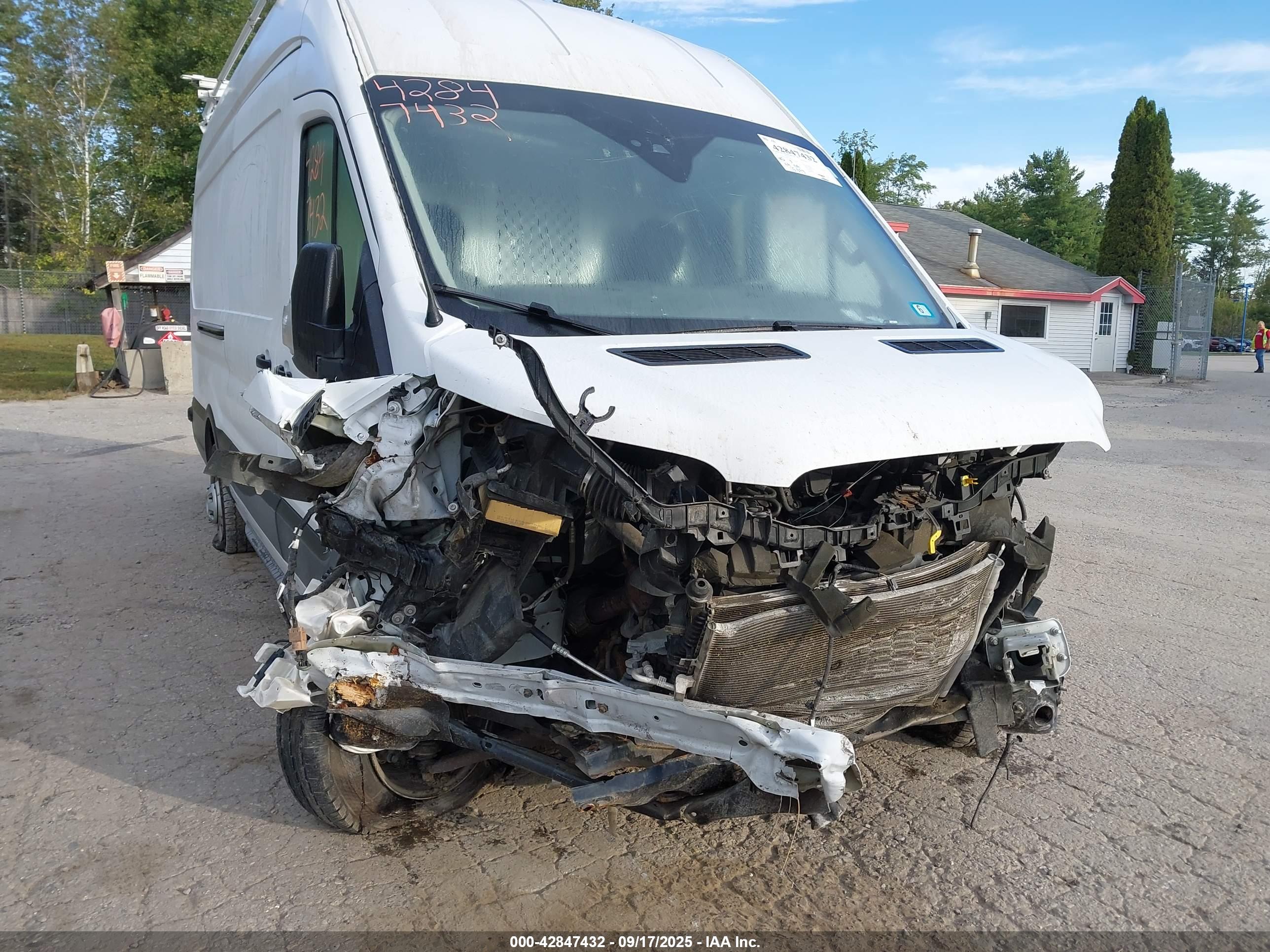 FORD TRANSIT-350 image 6