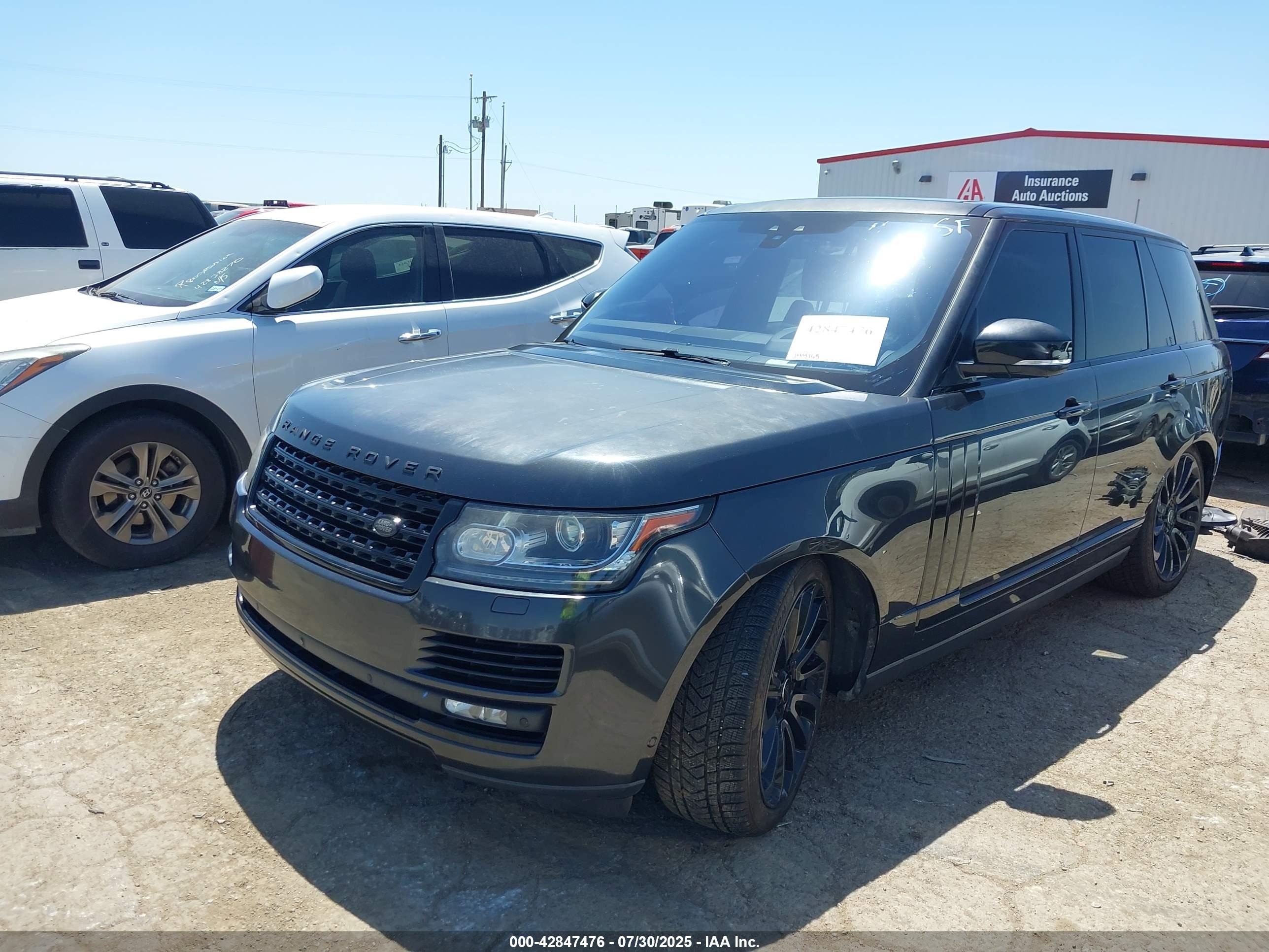LAND ROVER image 2