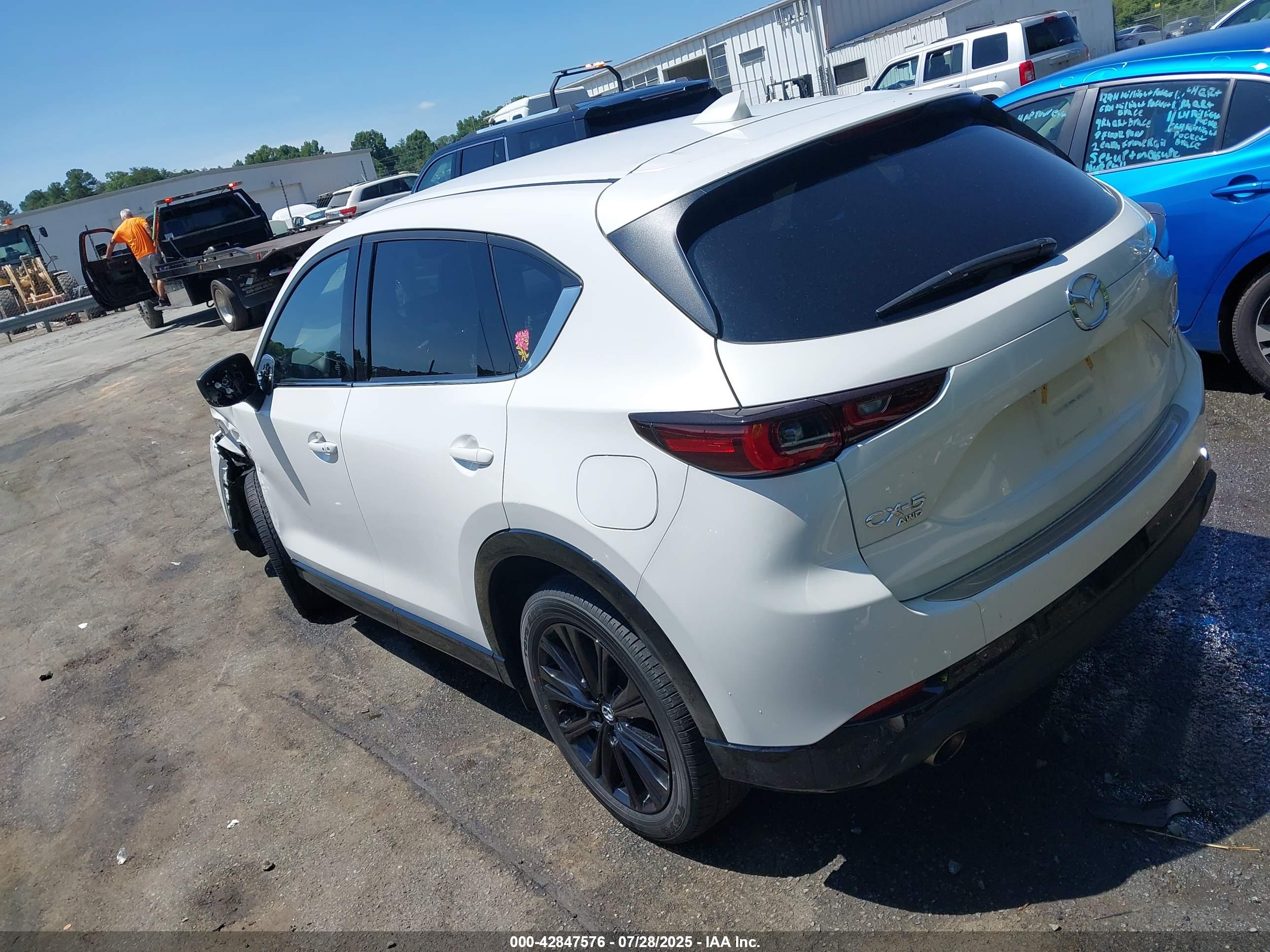 MAZDA CX-5 image 3