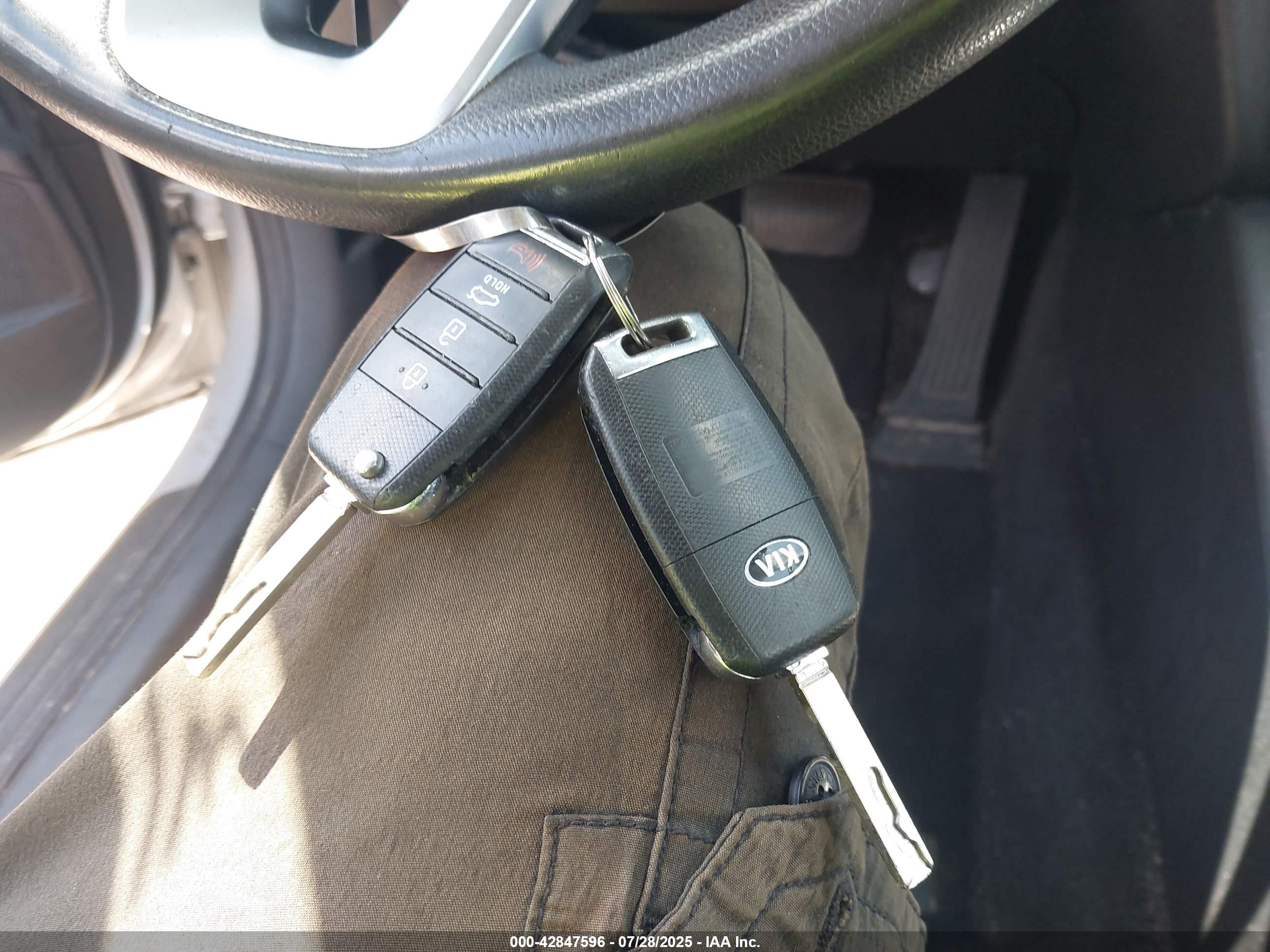 KIA OPTIMA image 11