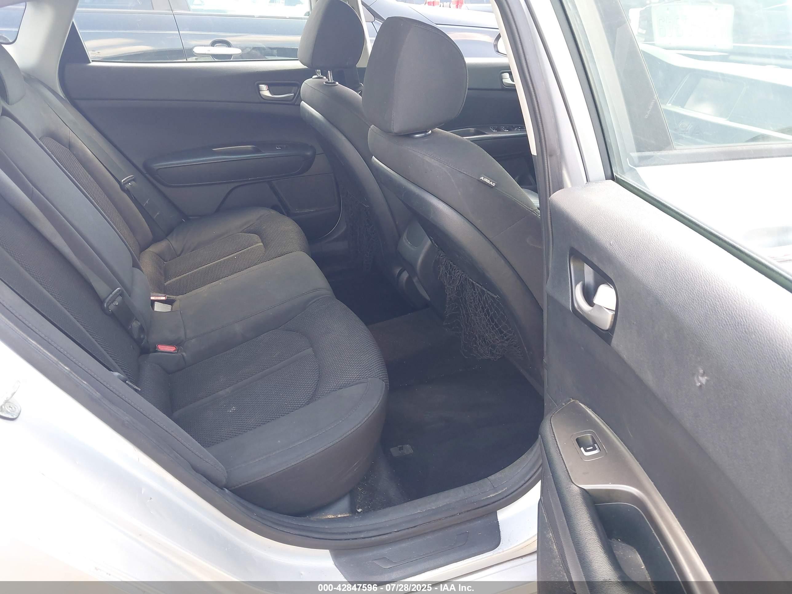 KIA OPTIMA image 8