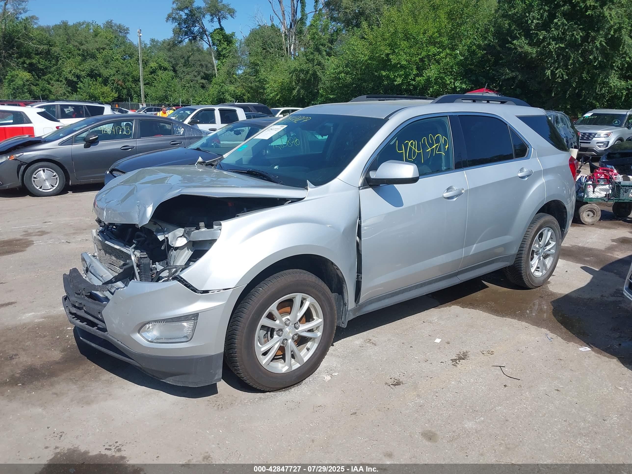 CHEVROLET EQUINOX image 2