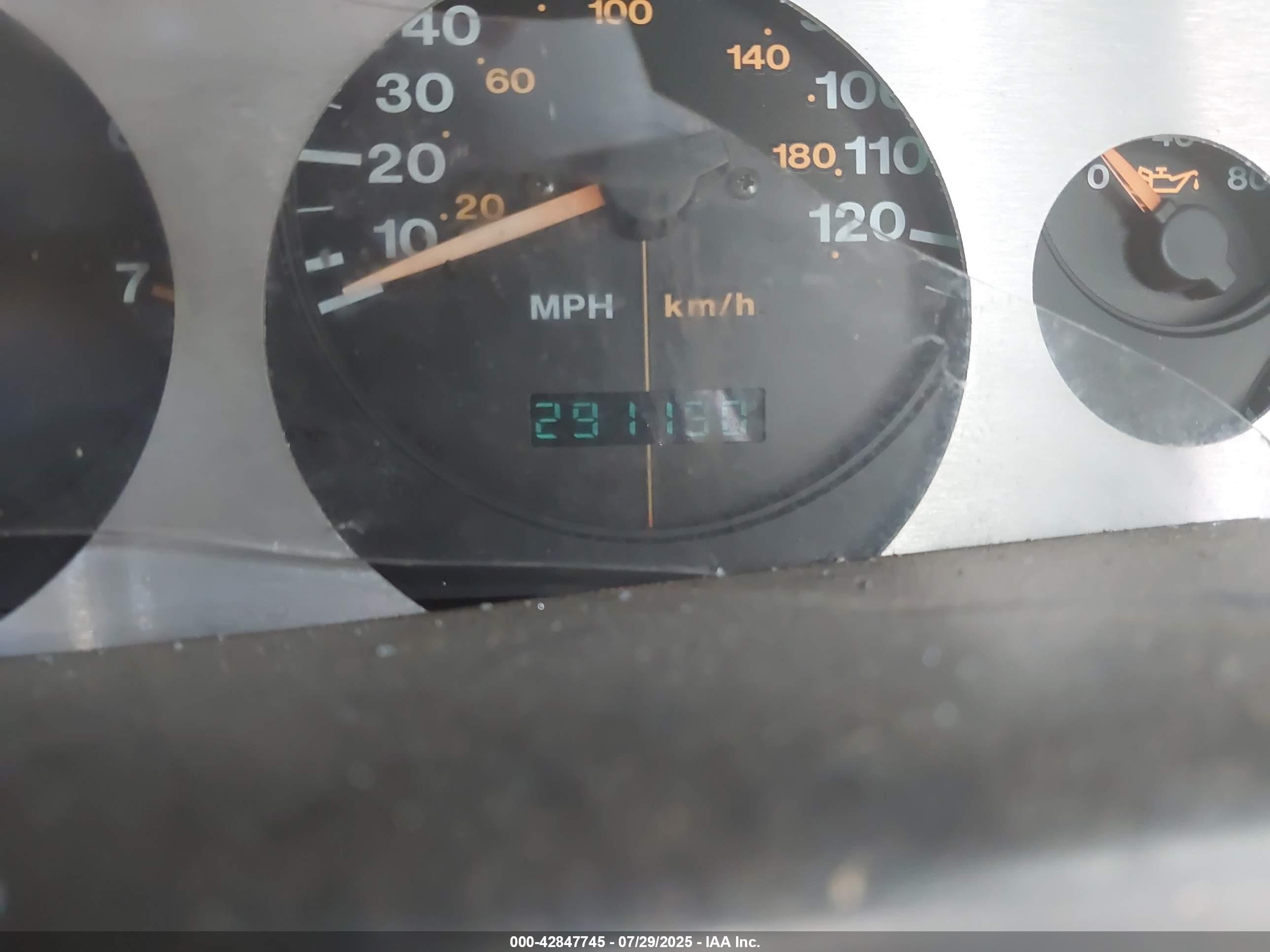 JEEP GRAND image 7