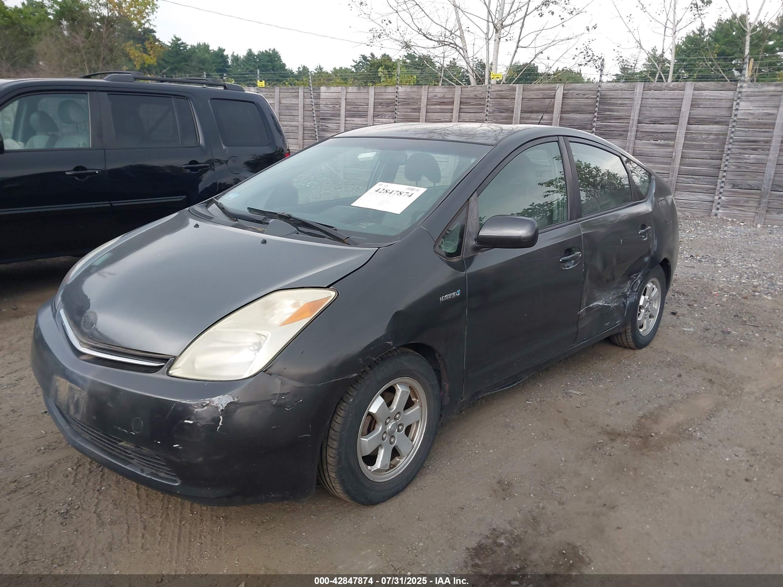 TOYOTA PRIUS image 2