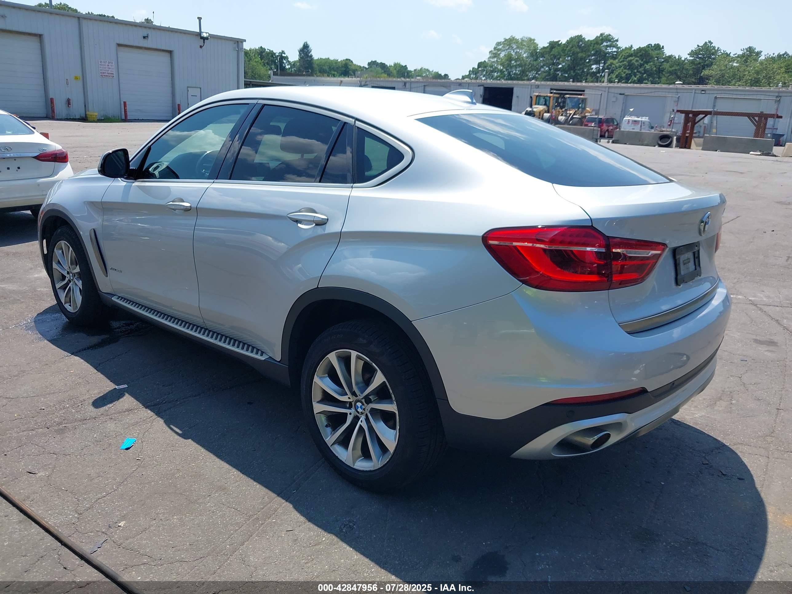 BMW X6 image 3