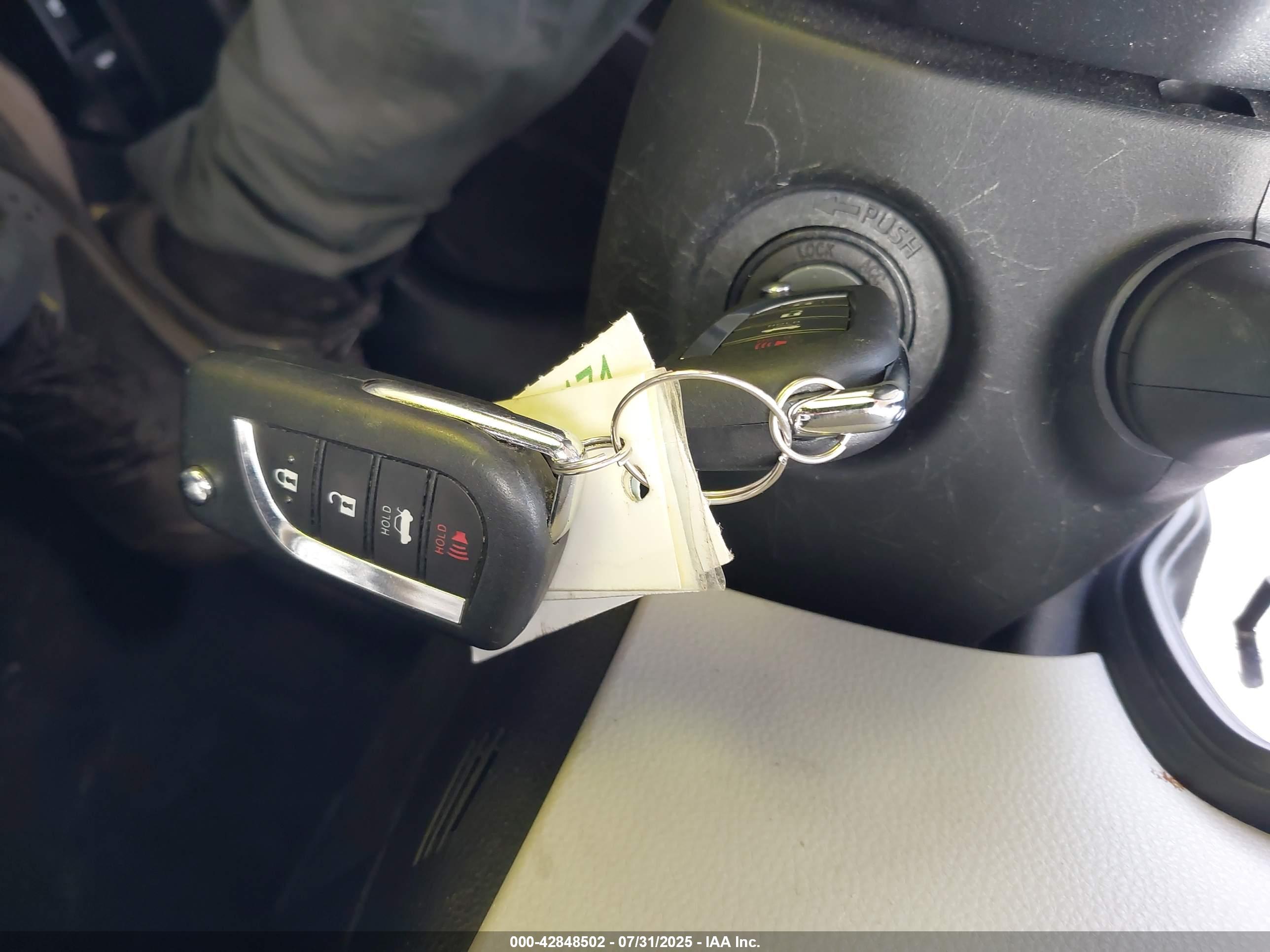TOYOTA COROLLA image 11