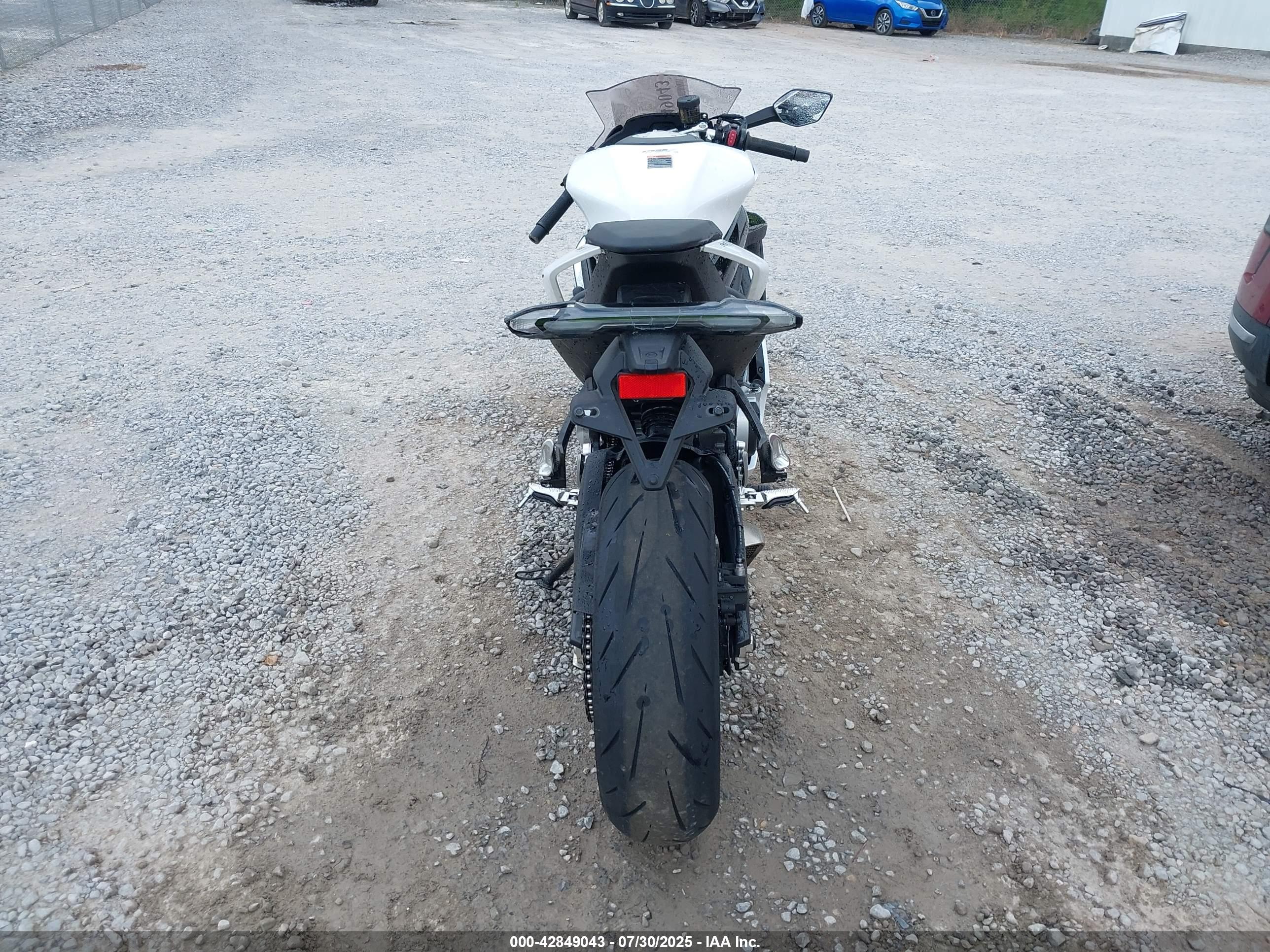 CF MOTO image 6