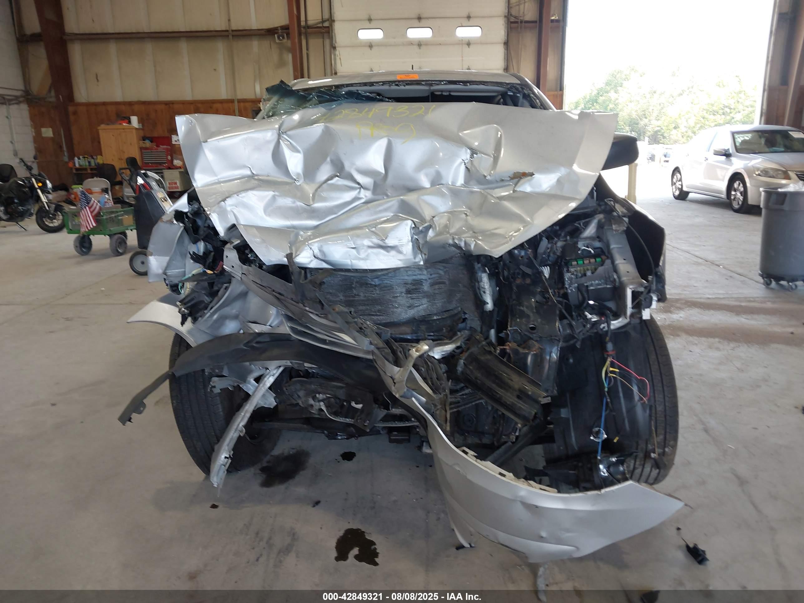 HYUNDAI TUCSON image 6