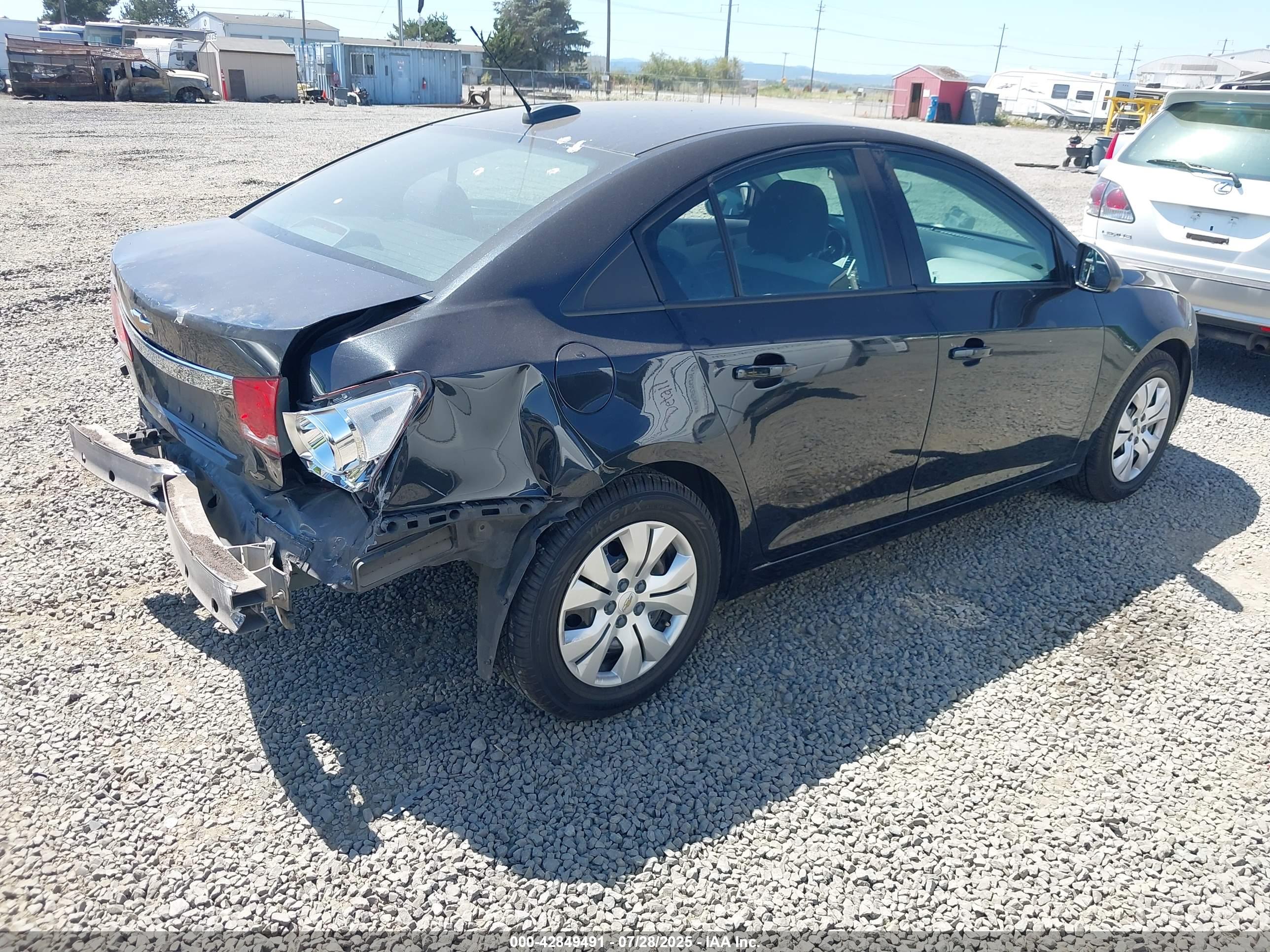 CHEVROLET CRUZE image 4