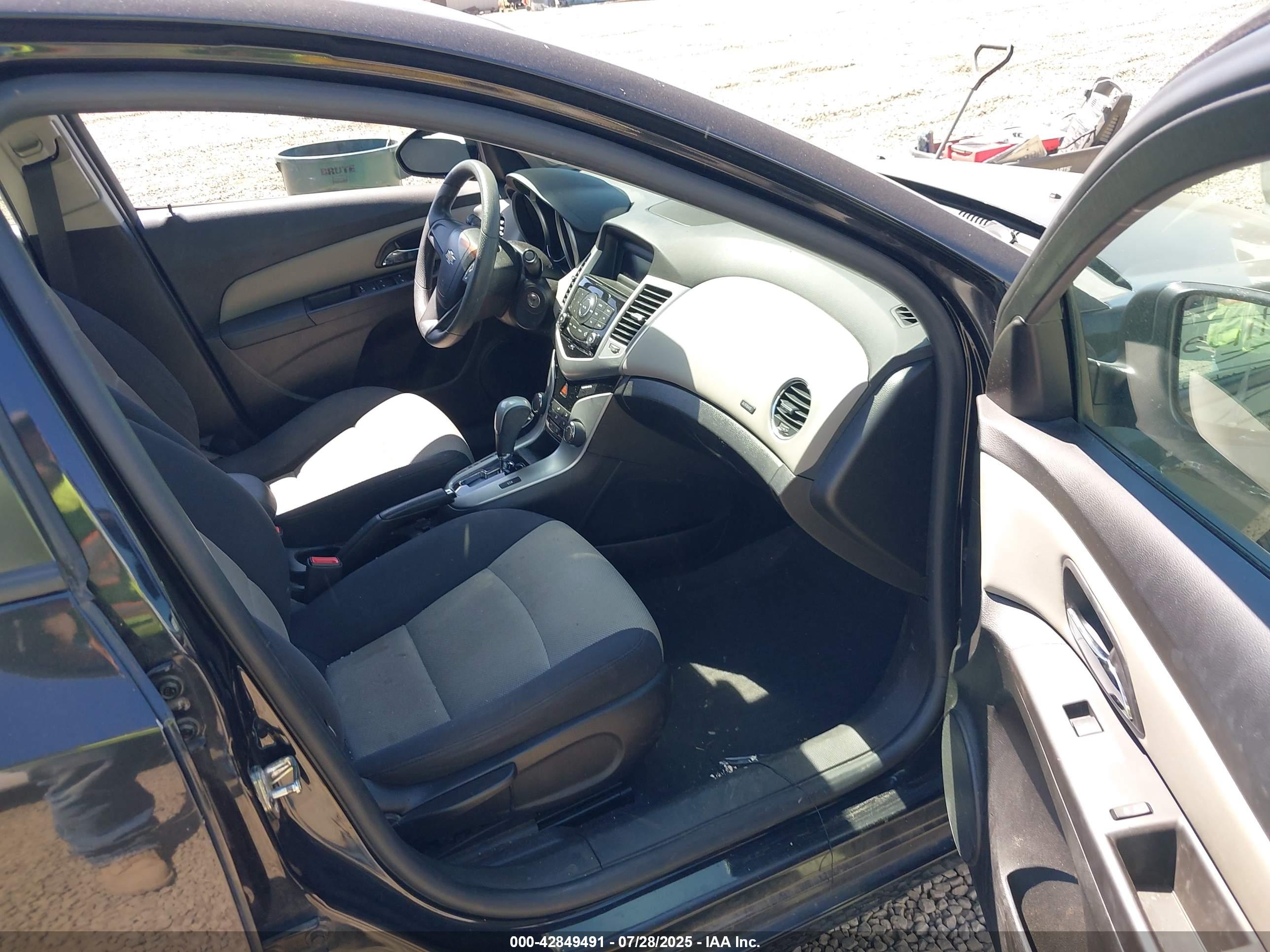 CHEVROLET CRUZE image 5