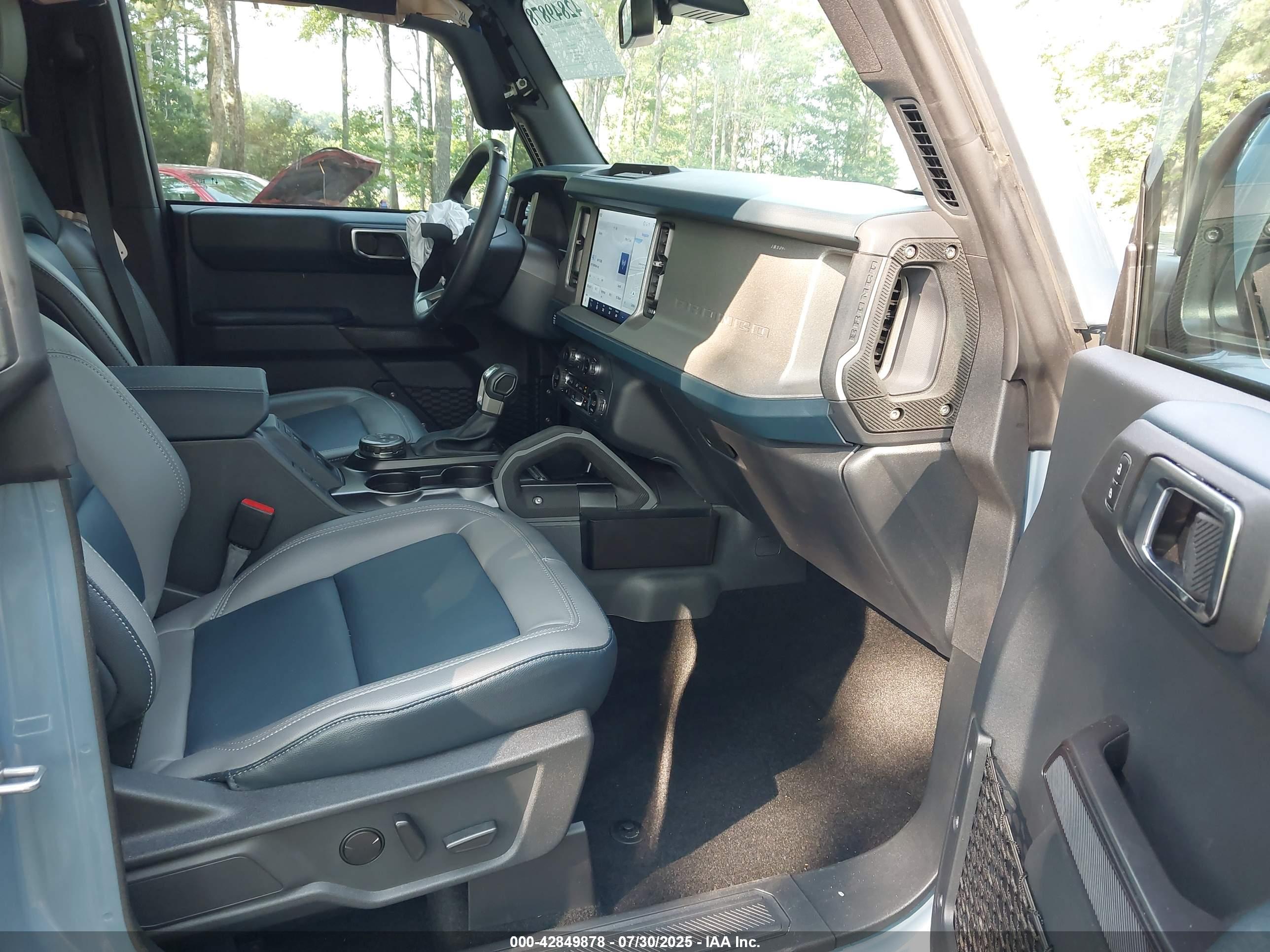 FORD BRONCO image 5