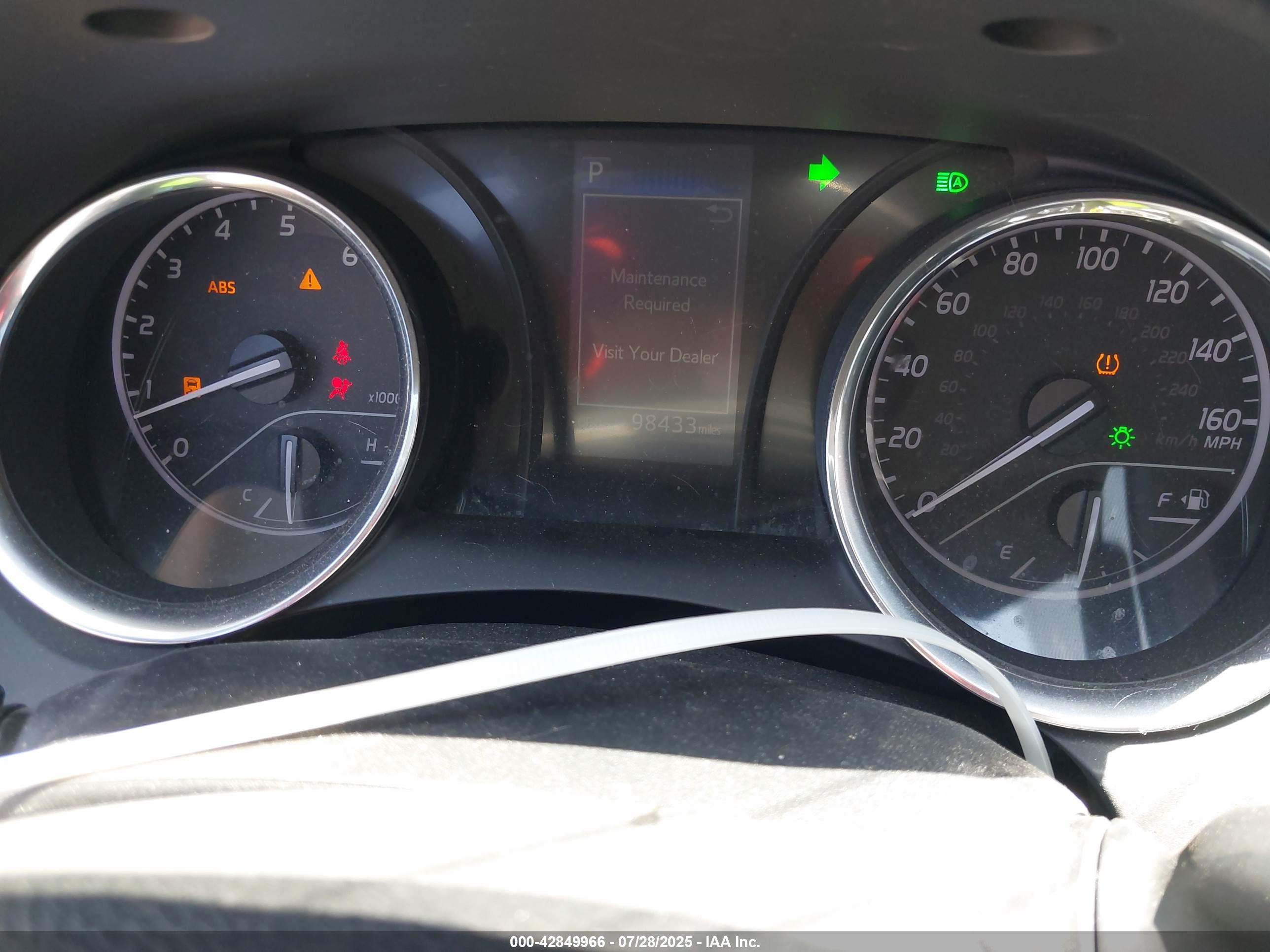 TOYOTA CAMRY image 7