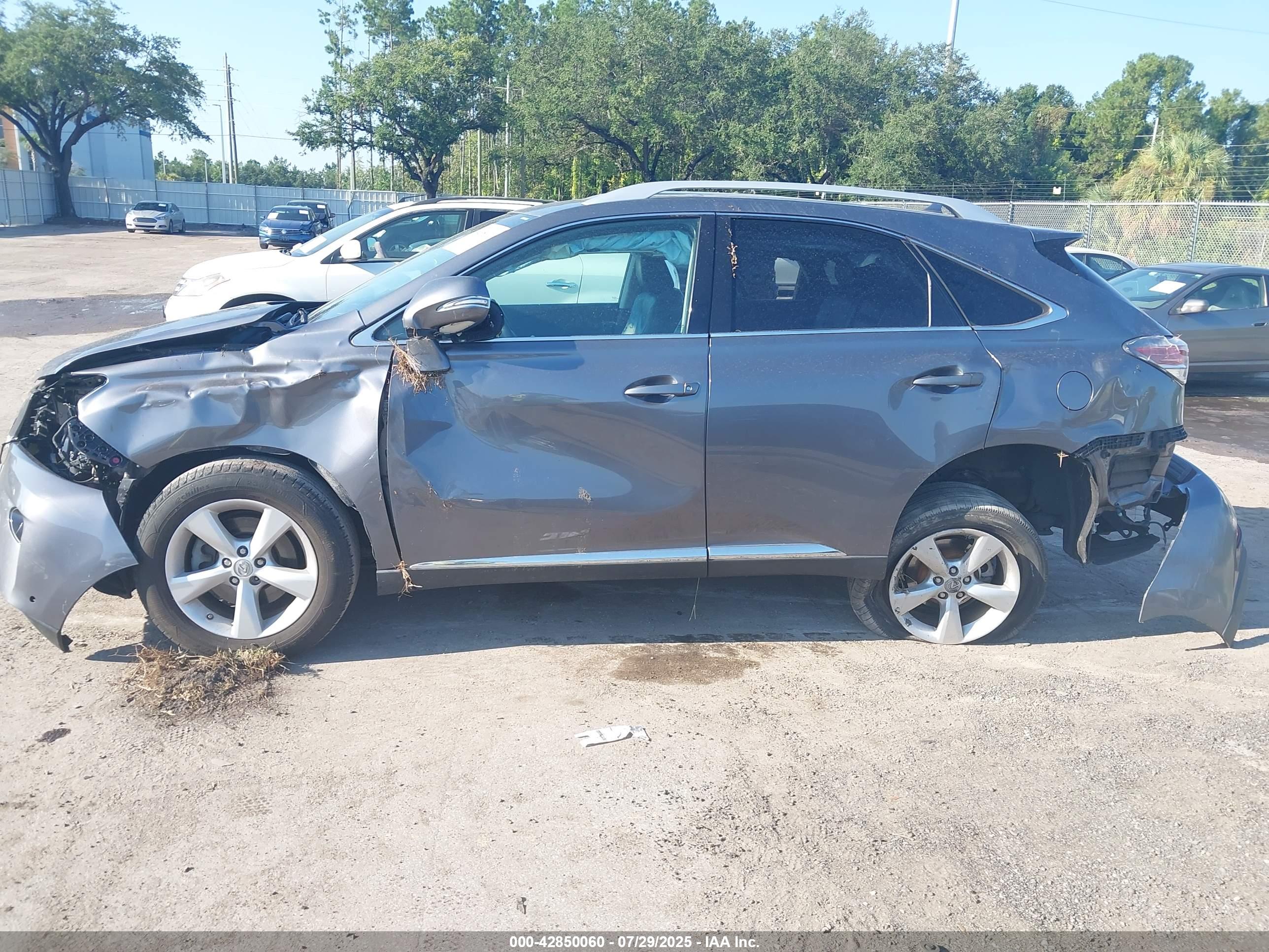 LEXUS RX image 6