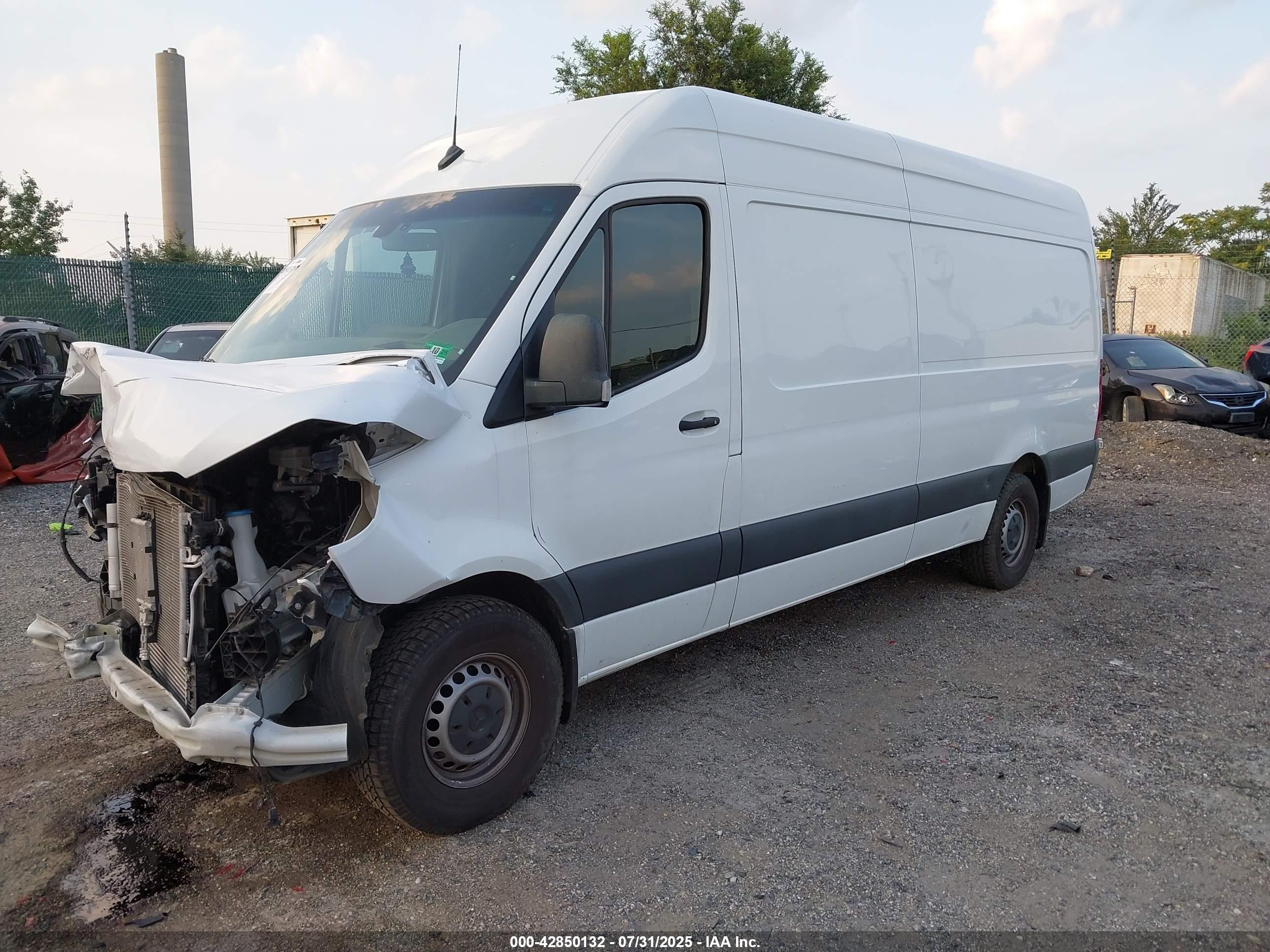 MERCEDES-BENZ SPRINTER image 2