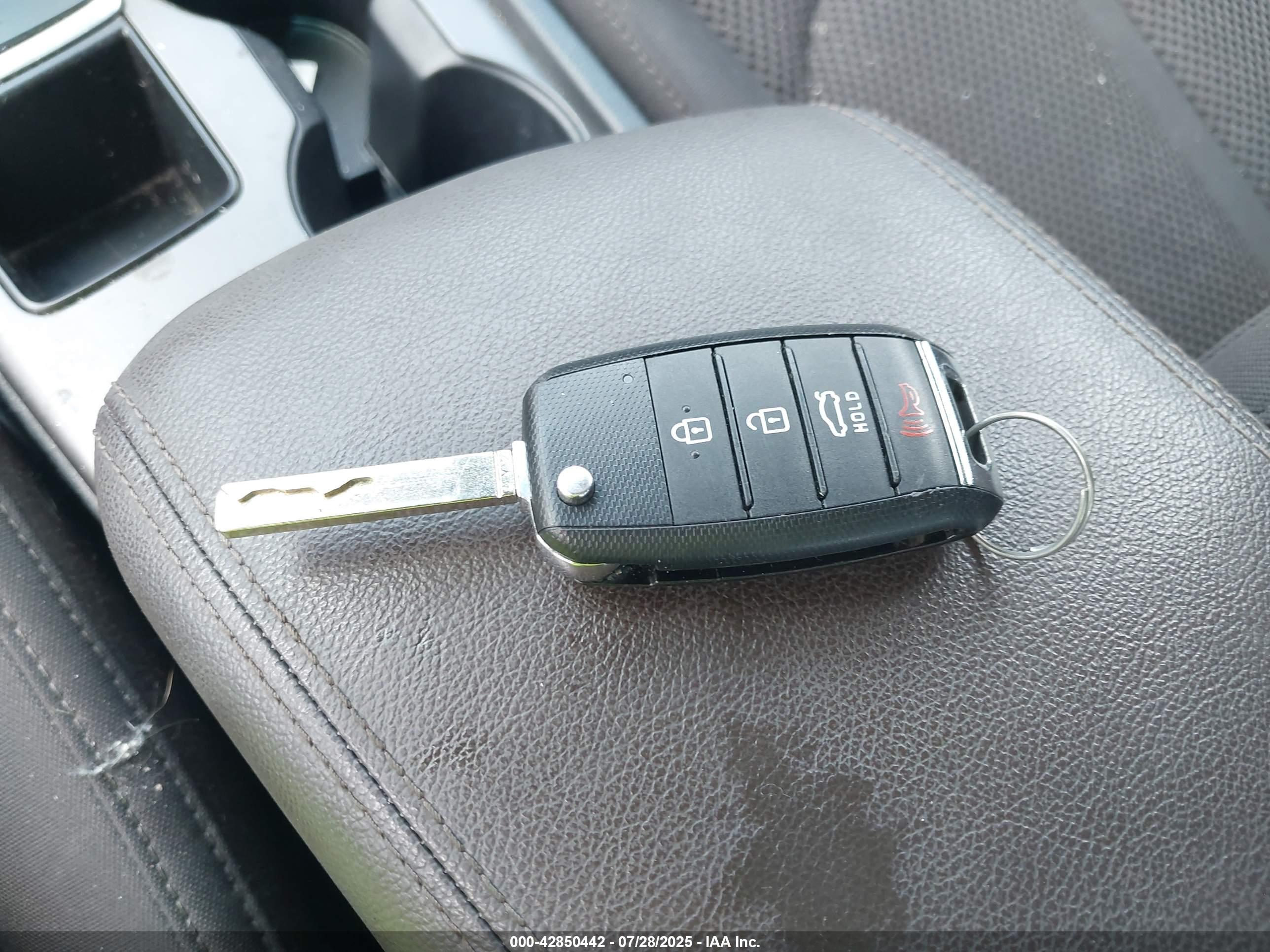 KIA OPTIMA image 11
