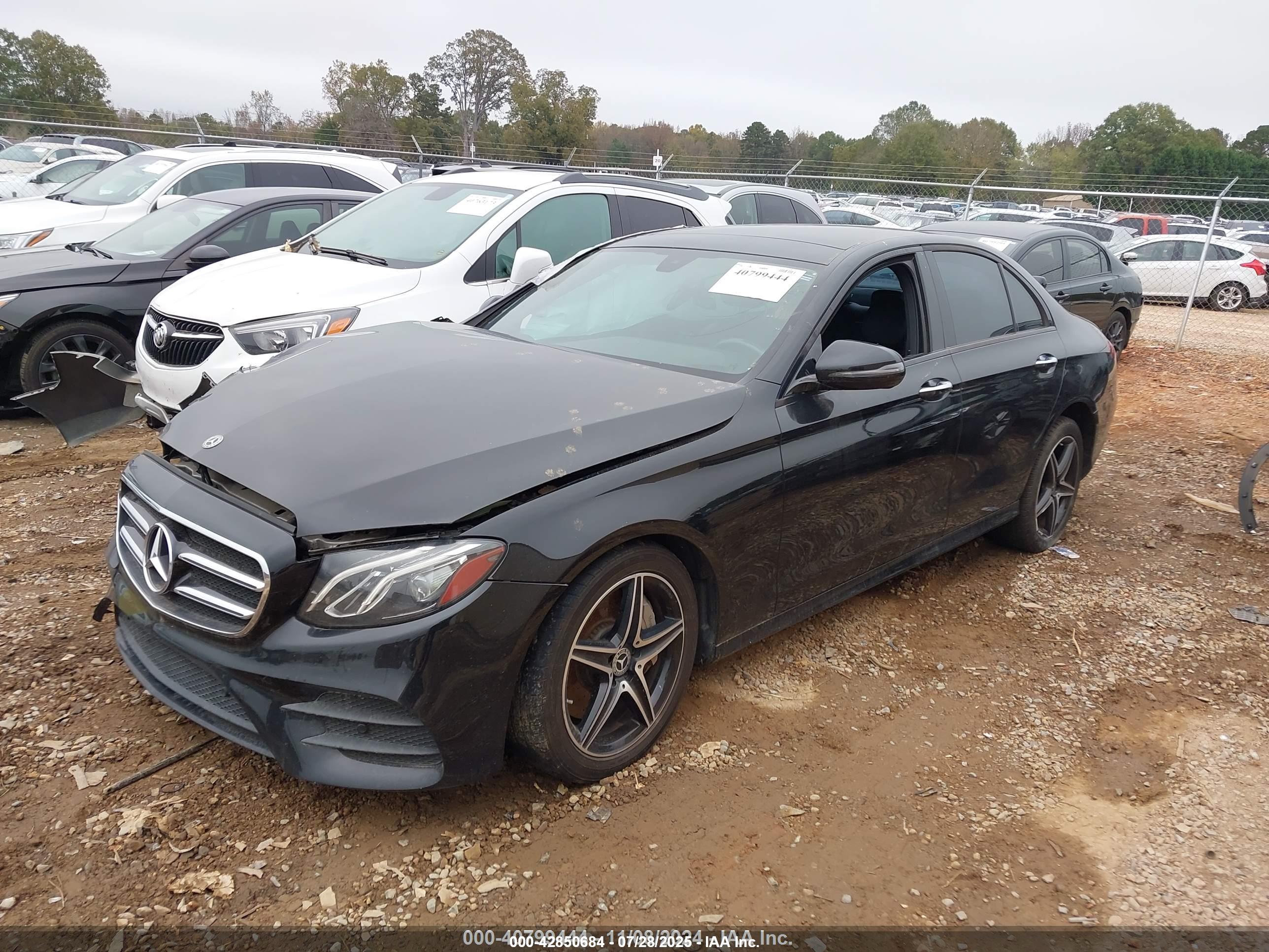 MERCEDES-BENZ E image 2