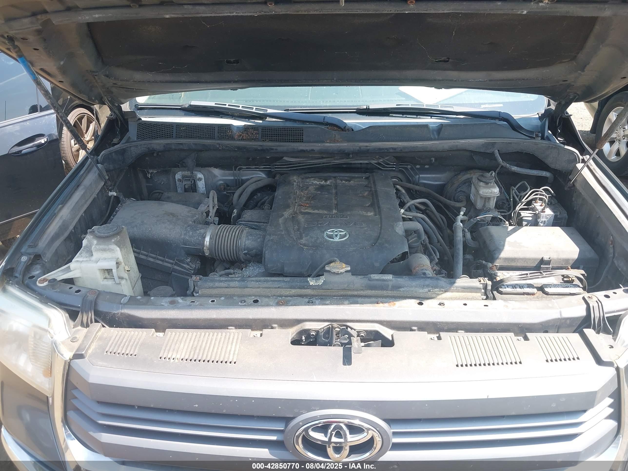 TOYOTA TUNDRA image 10