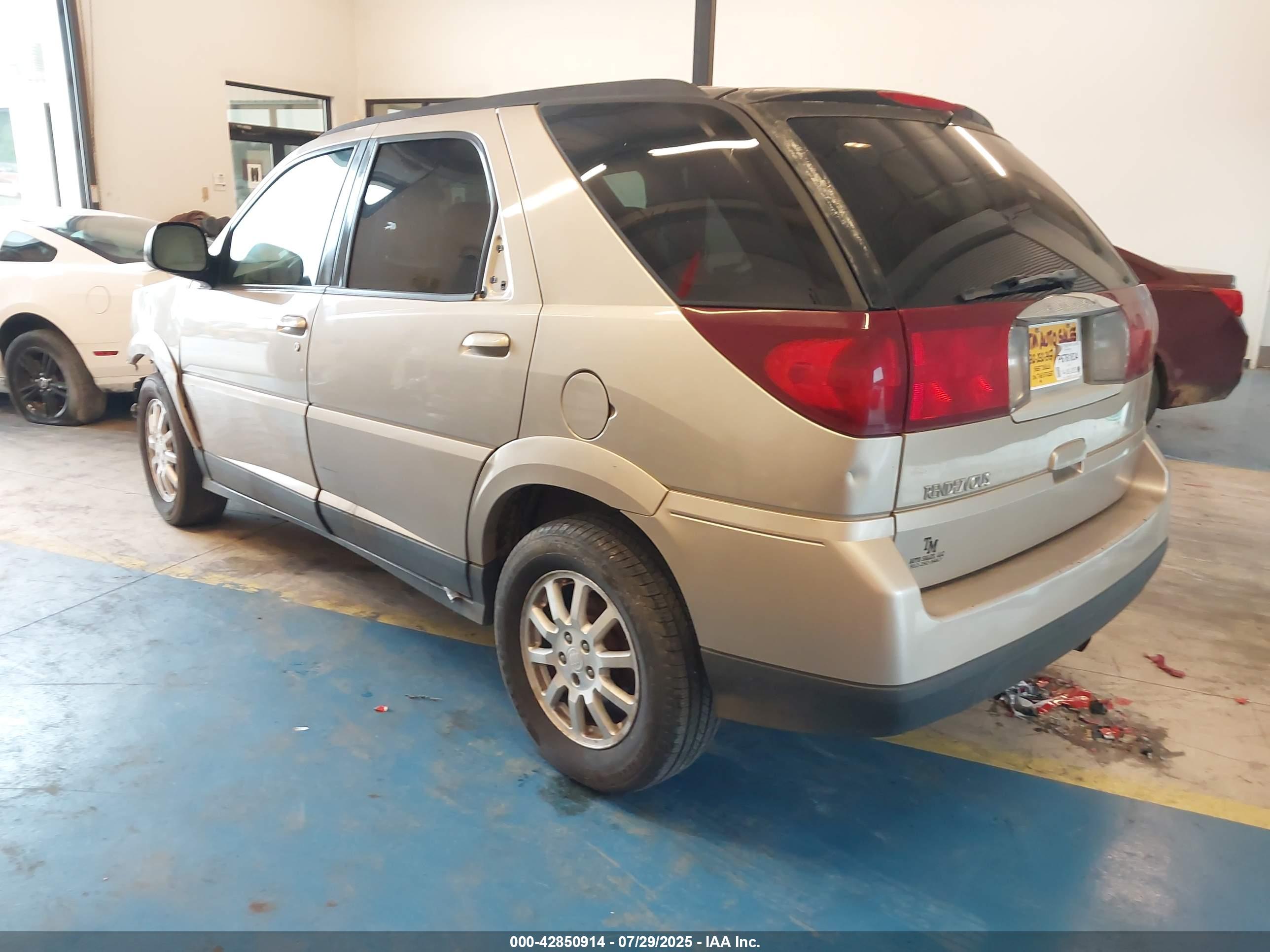 BUICK RENDEZVOUS image 3
