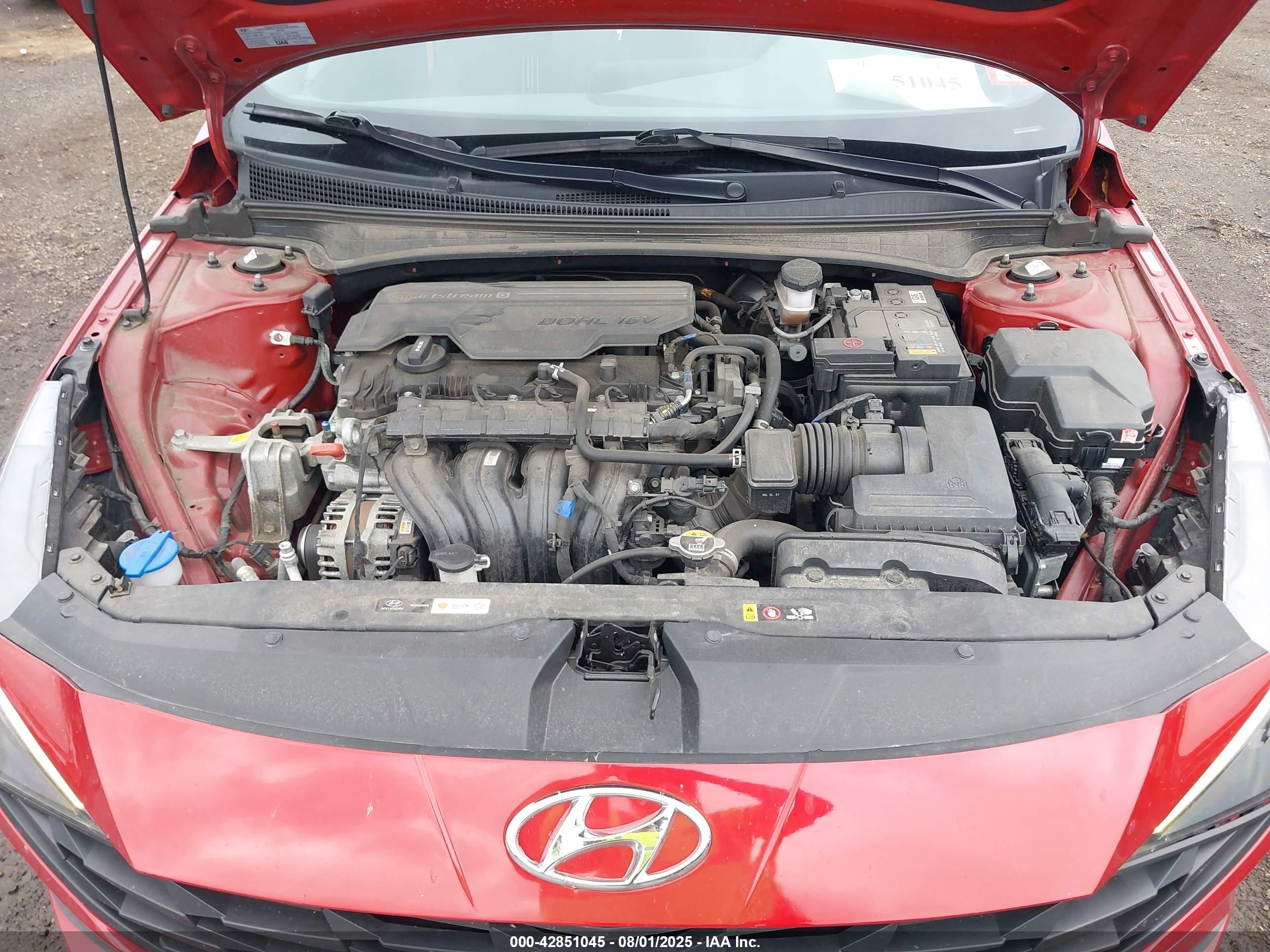 HYUNDAI ELANTRA image 10