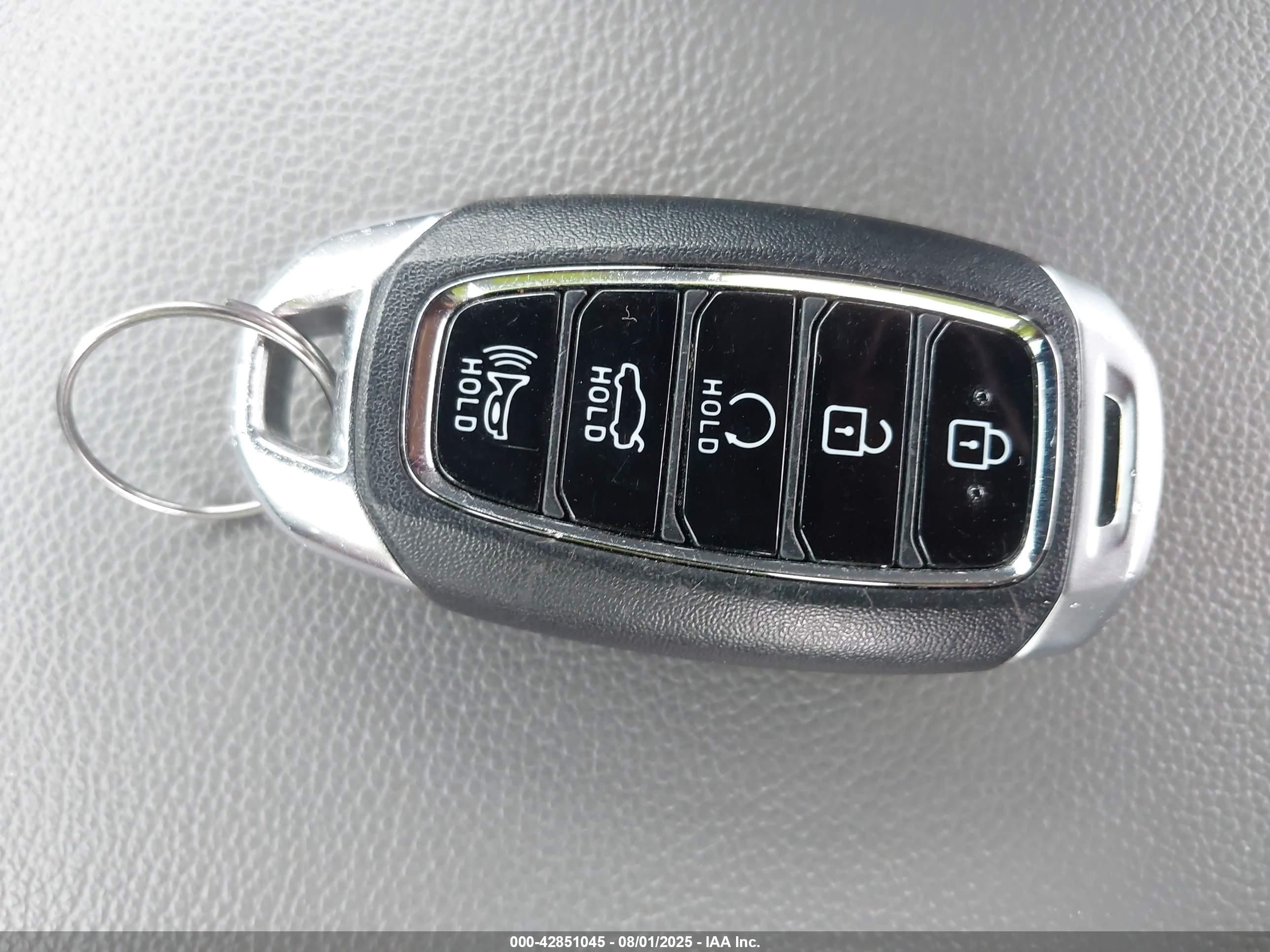 HYUNDAI ELANTRA image 11