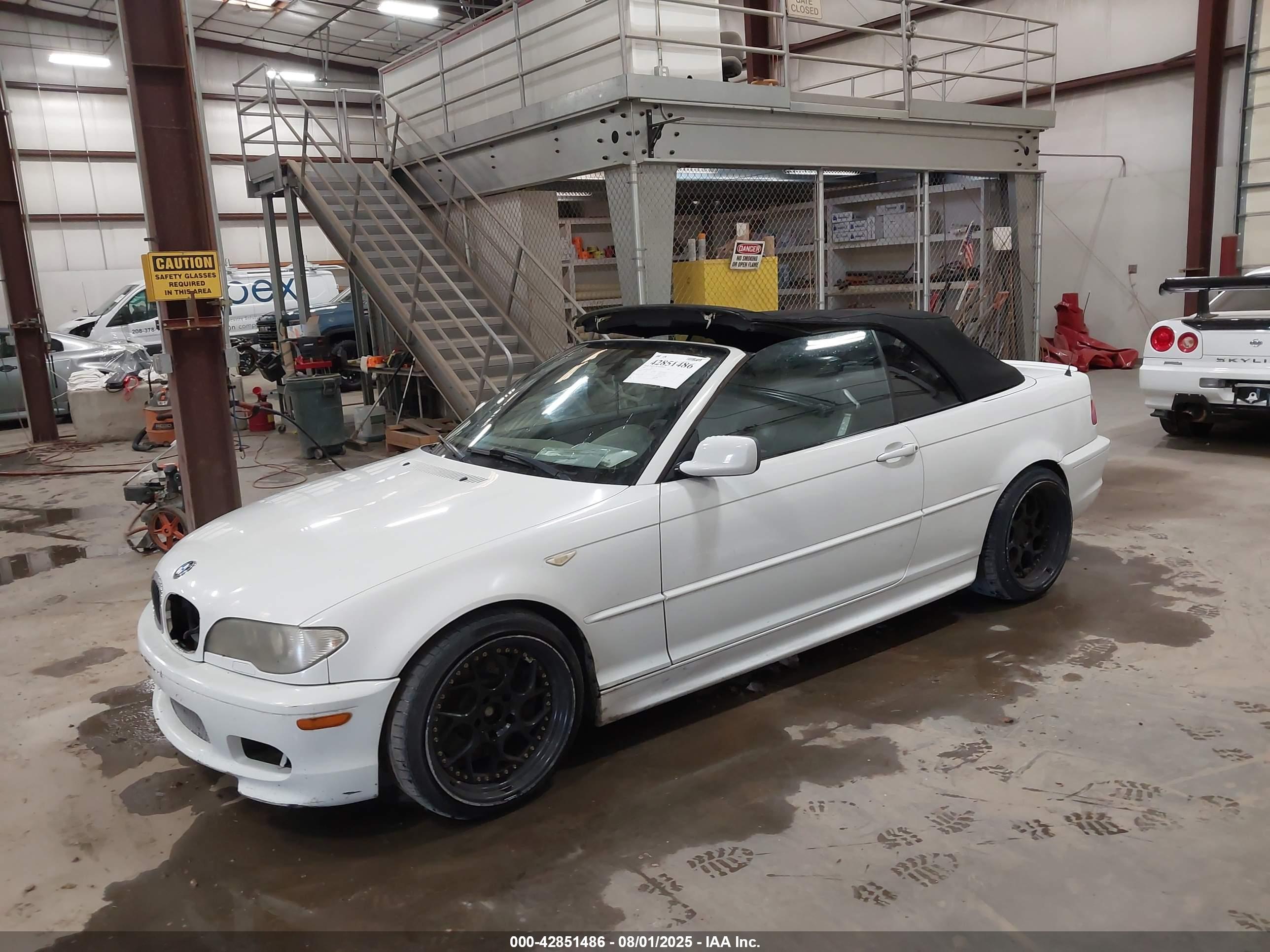 BMW 330CI image 2