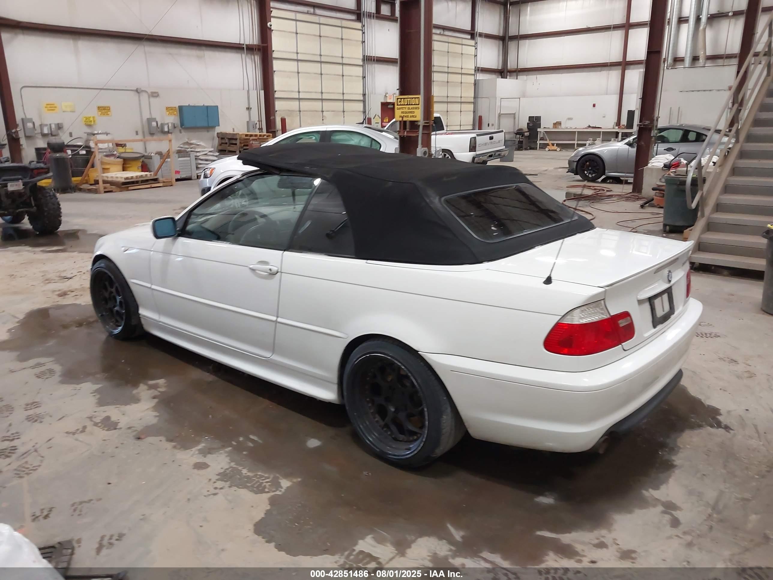 BMW 330CI image 3