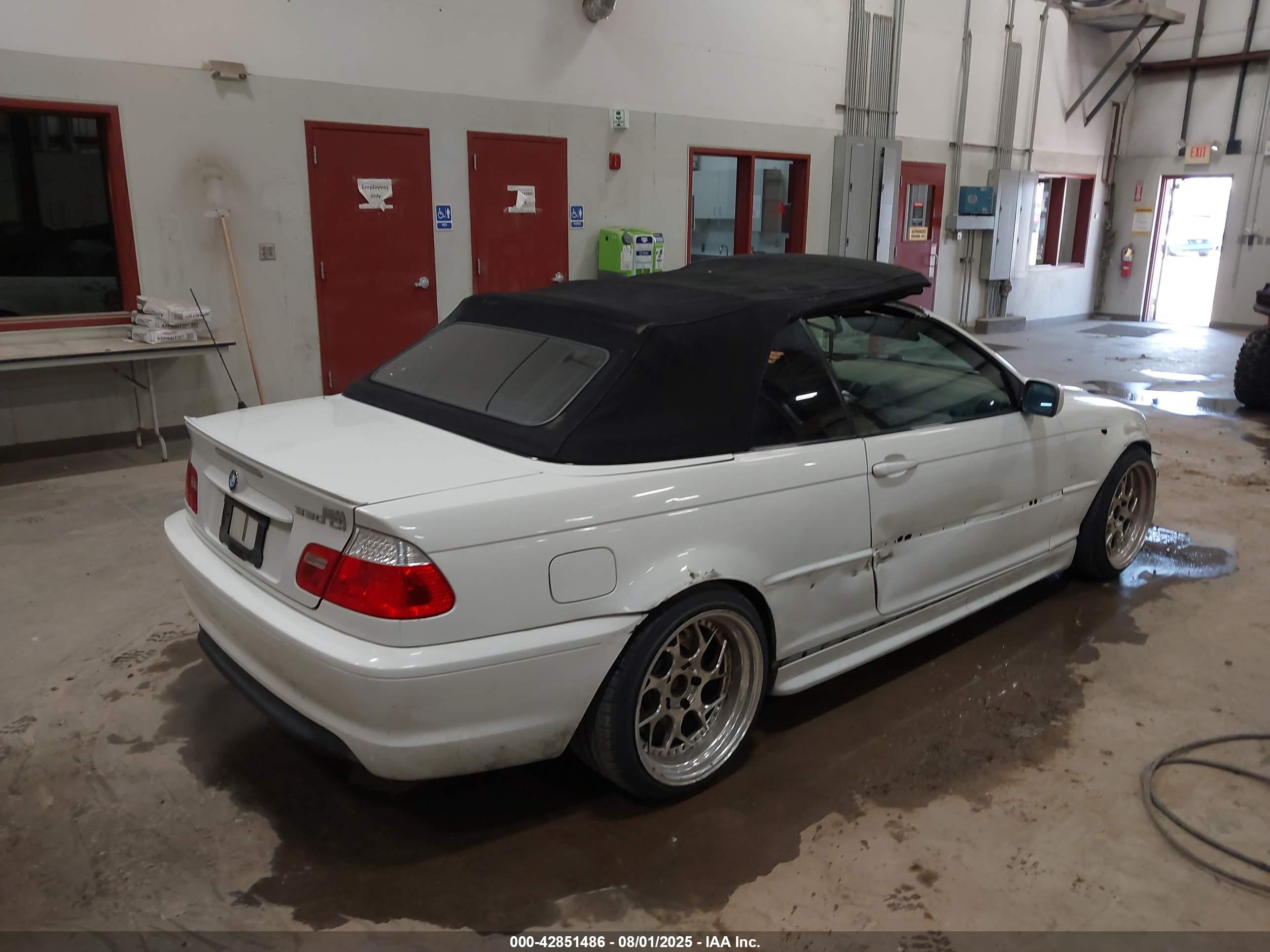 BMW 330CI image 4