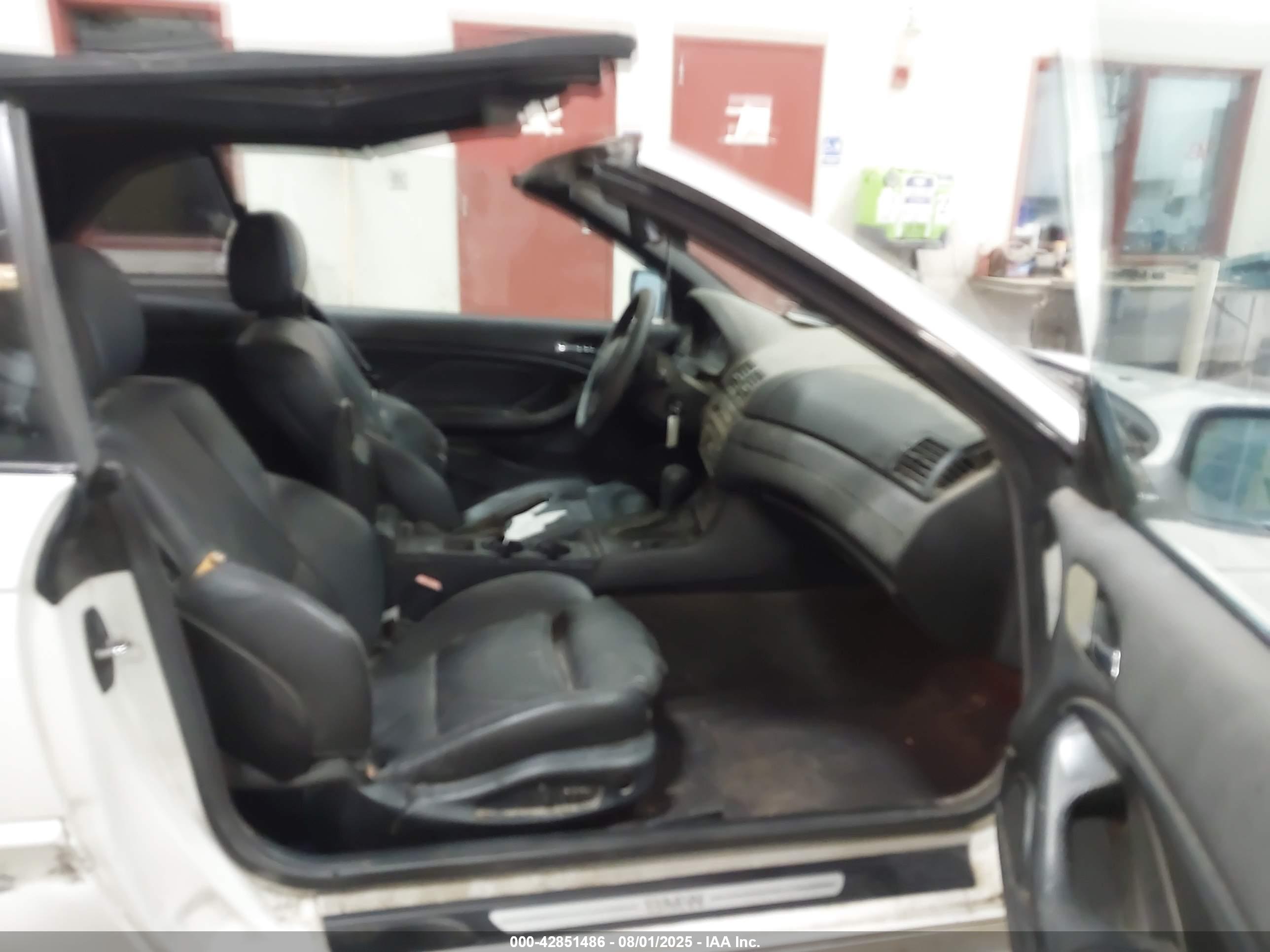 BMW 330CI image 5