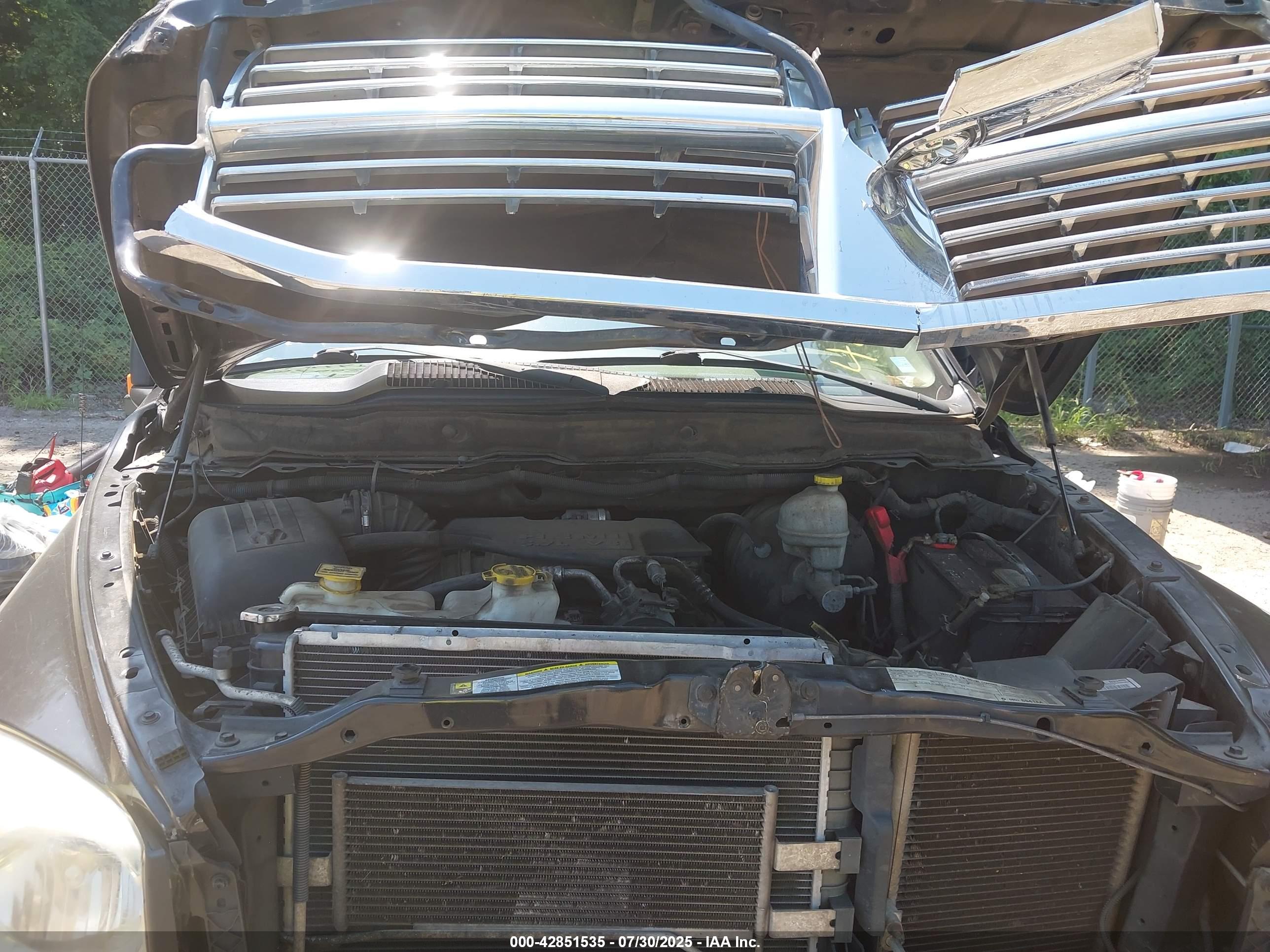 DODGE RAM image 10