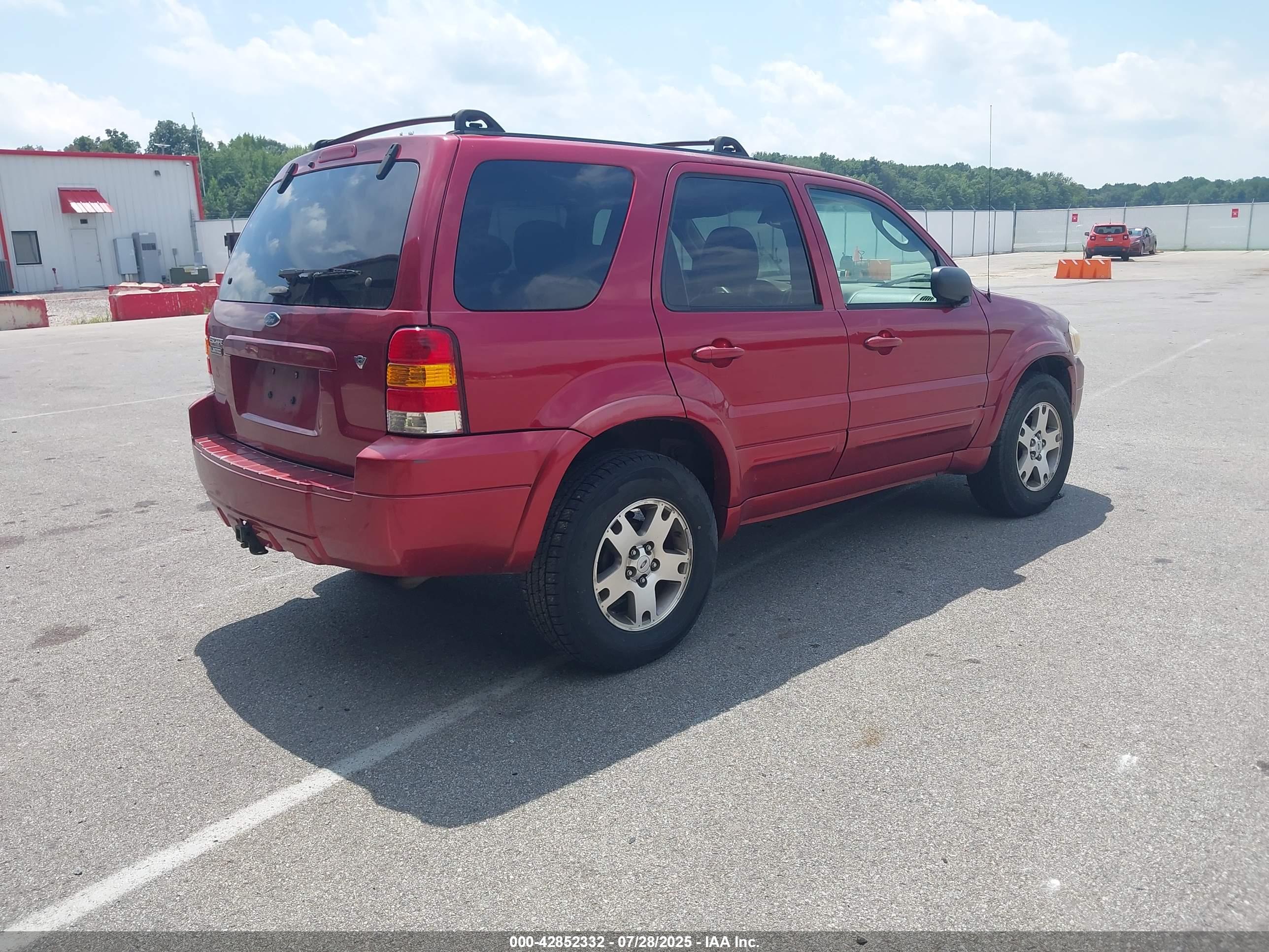 FORD ESCAPE image 4
