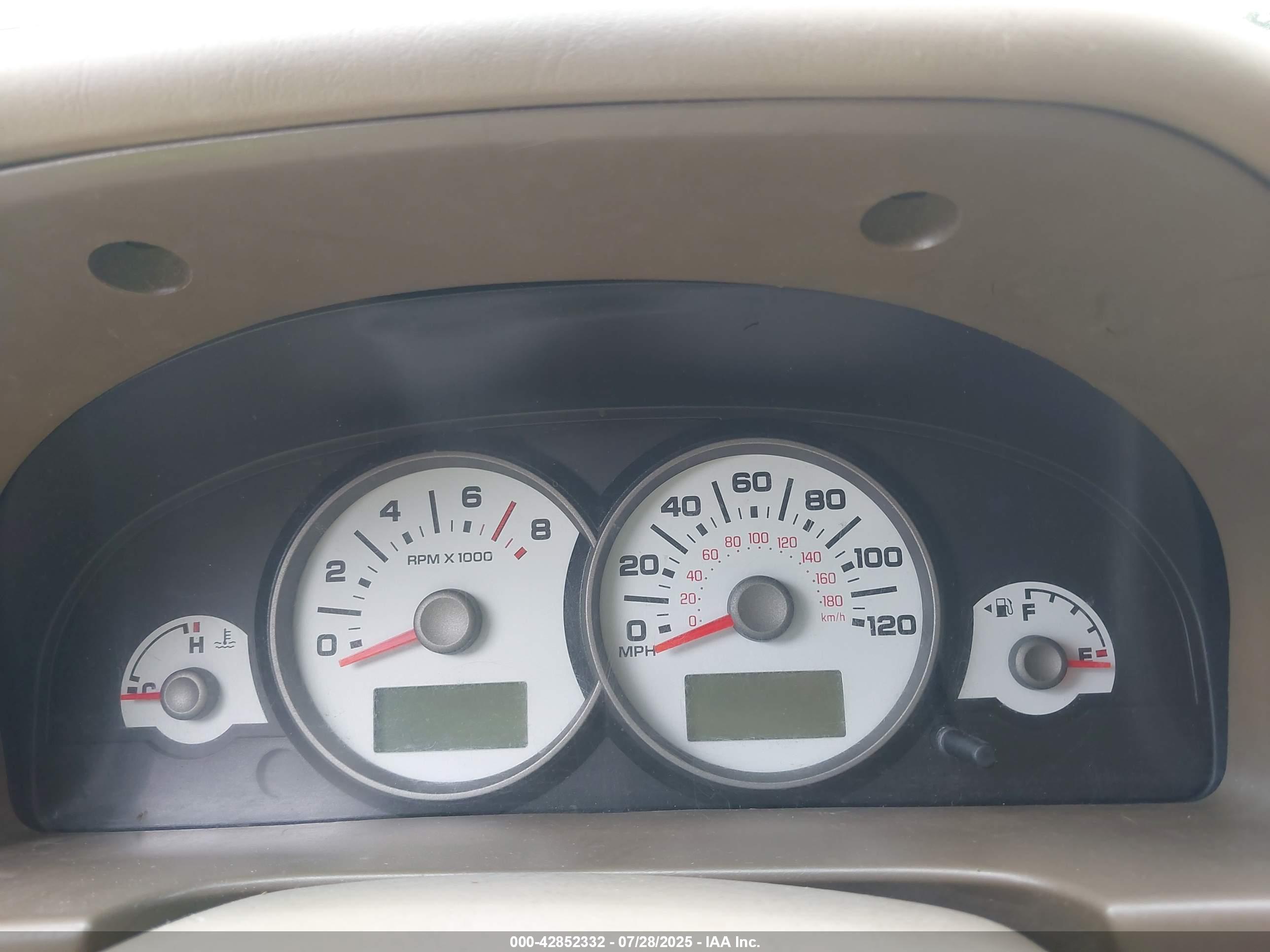 FORD ESCAPE image 7
