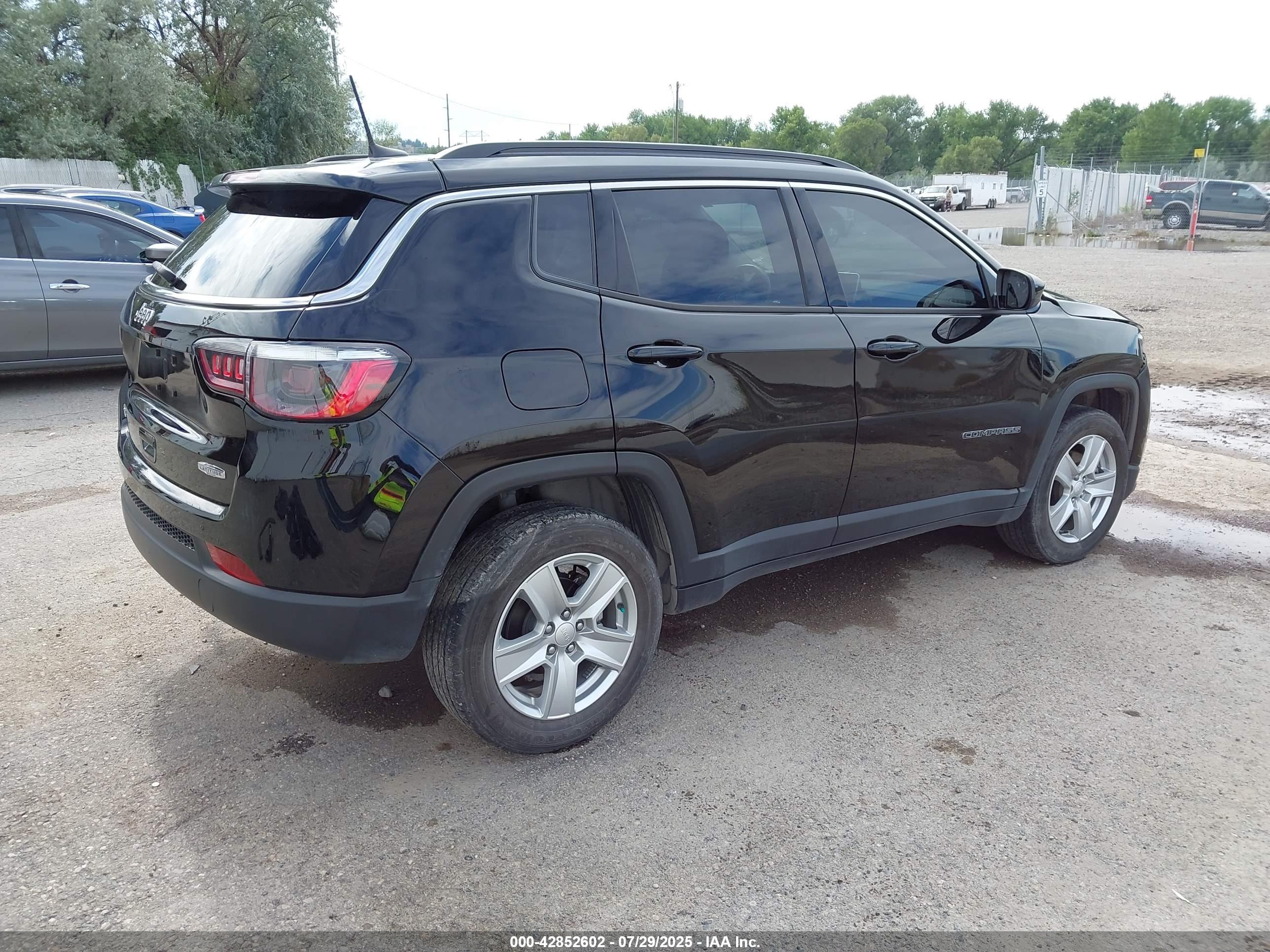 JEEP COMPASS image 4
