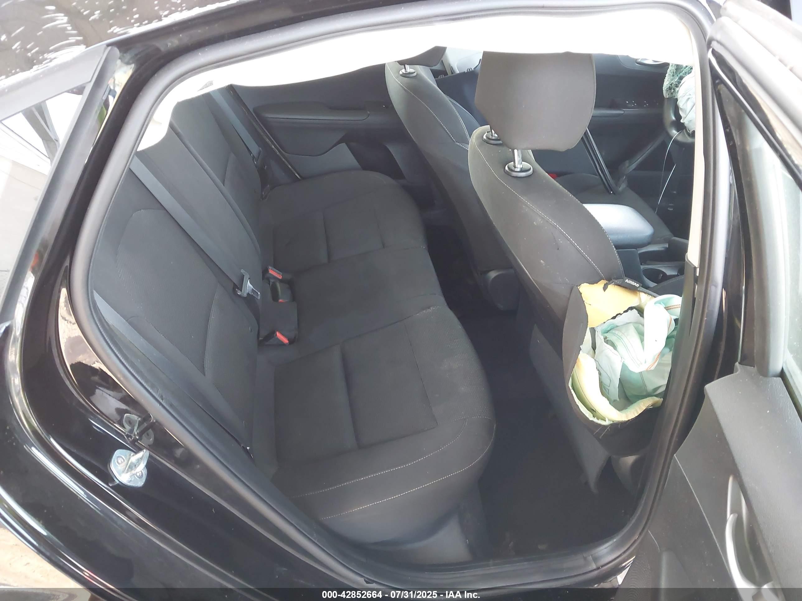 KIA FORTE image 8