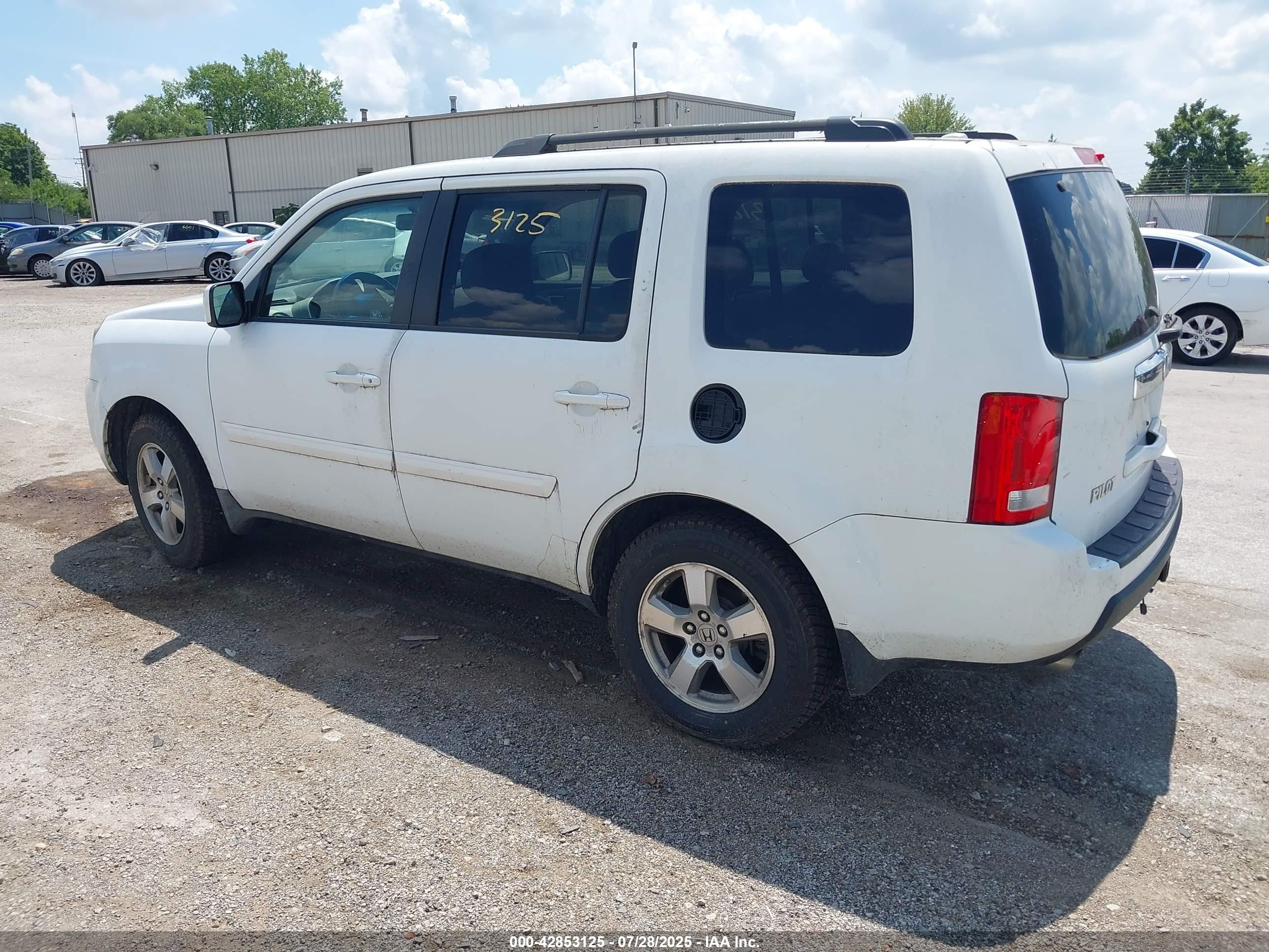 HONDA PILOT image 3