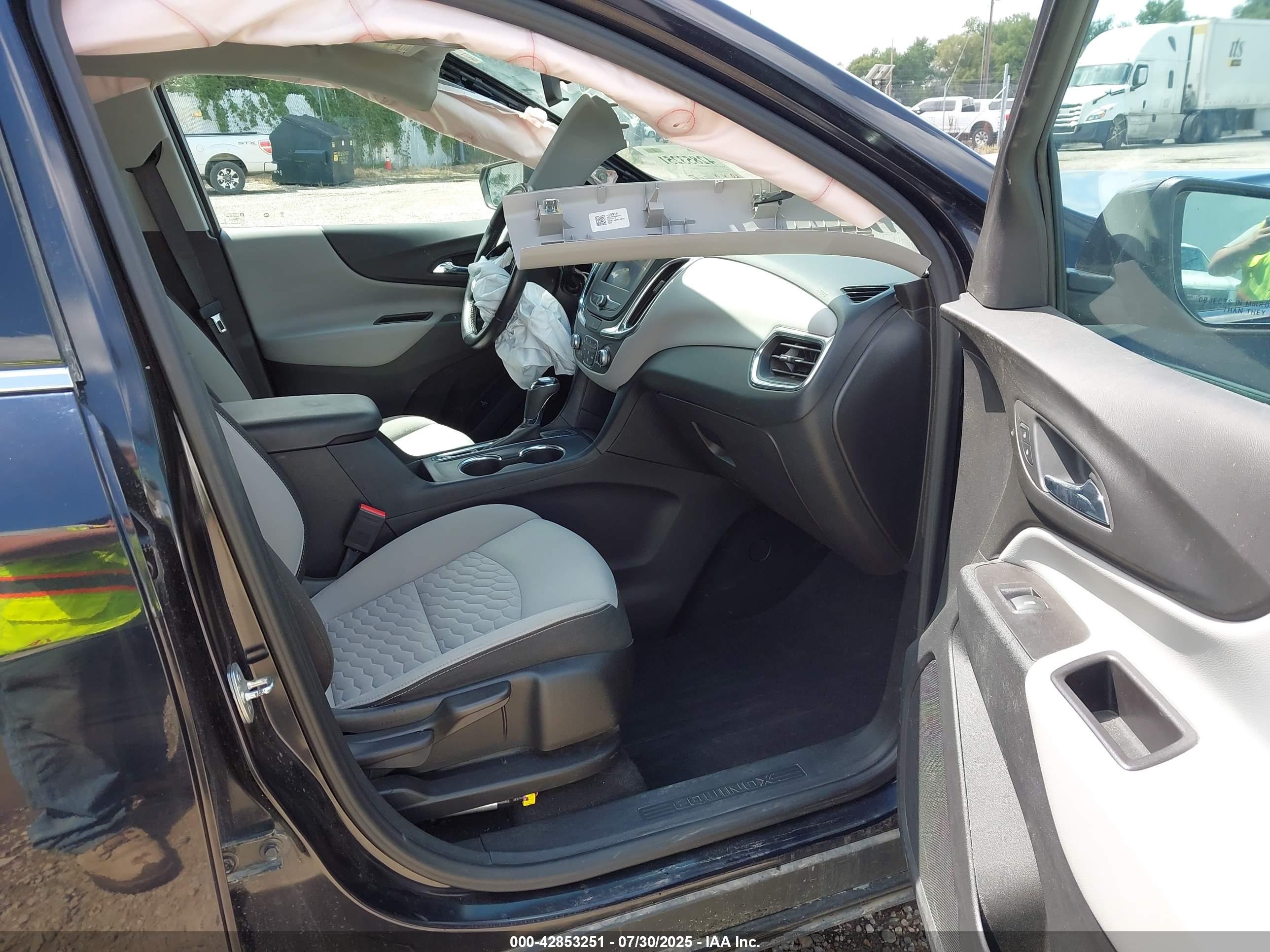 CHEVROLET EQUINOX image 5