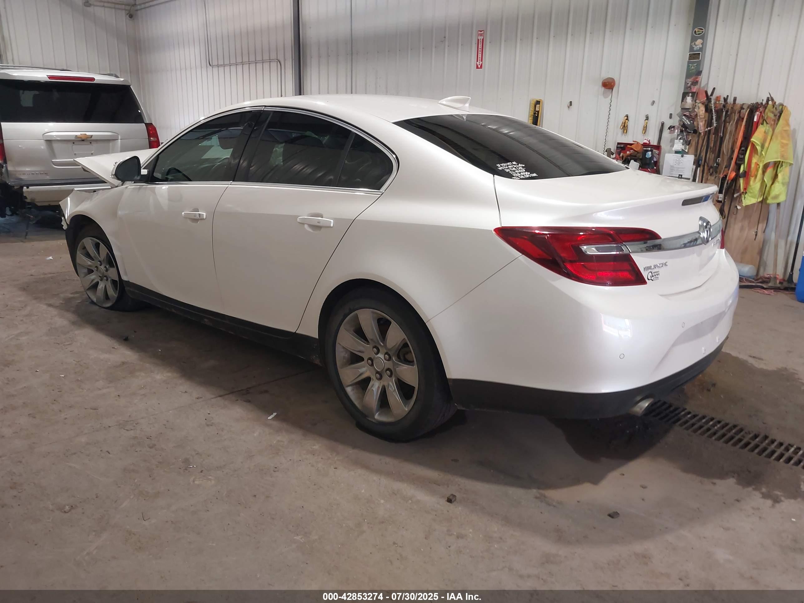 BUICK REGAL image 3