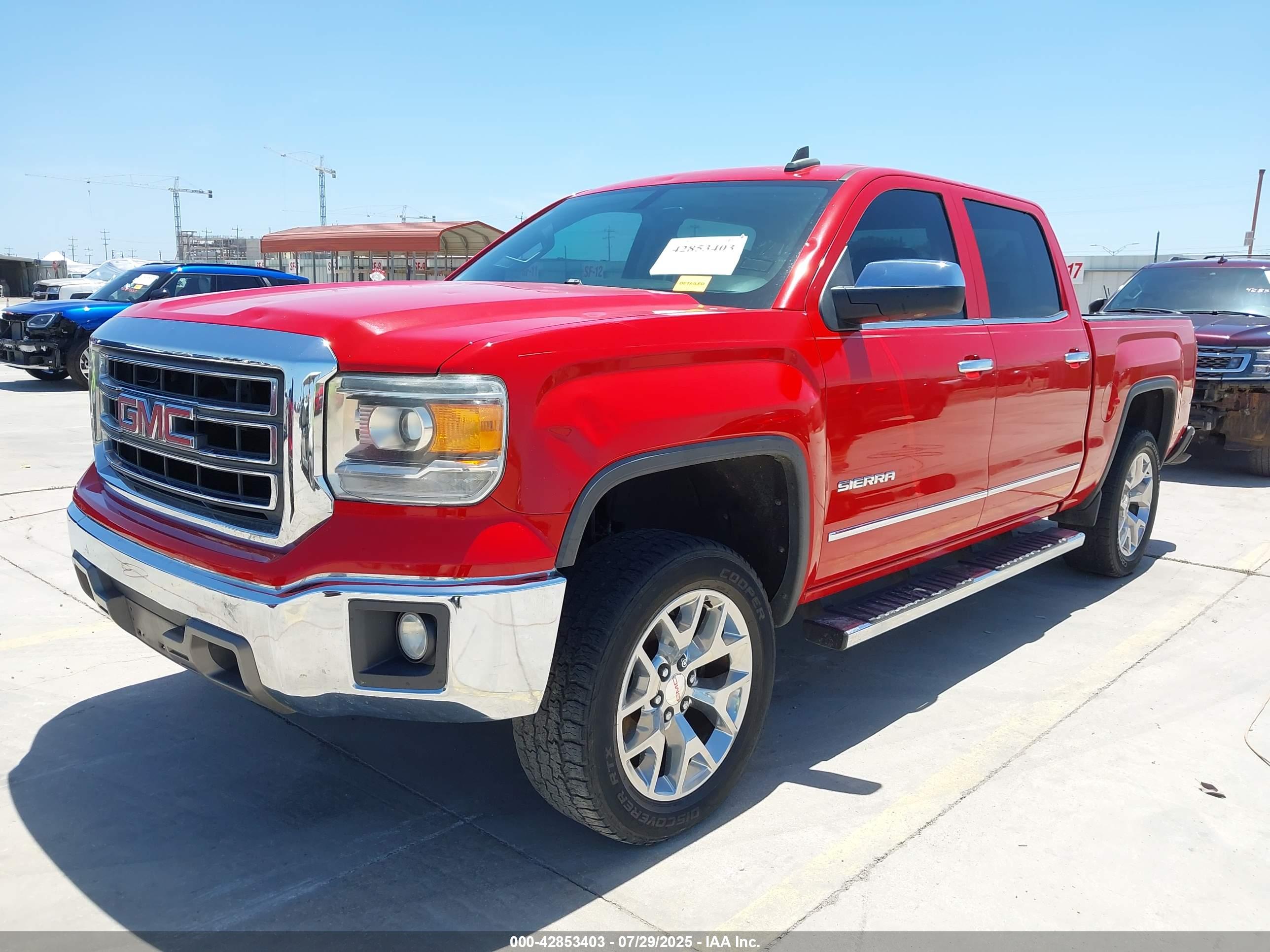 GMC SIERRA image 2