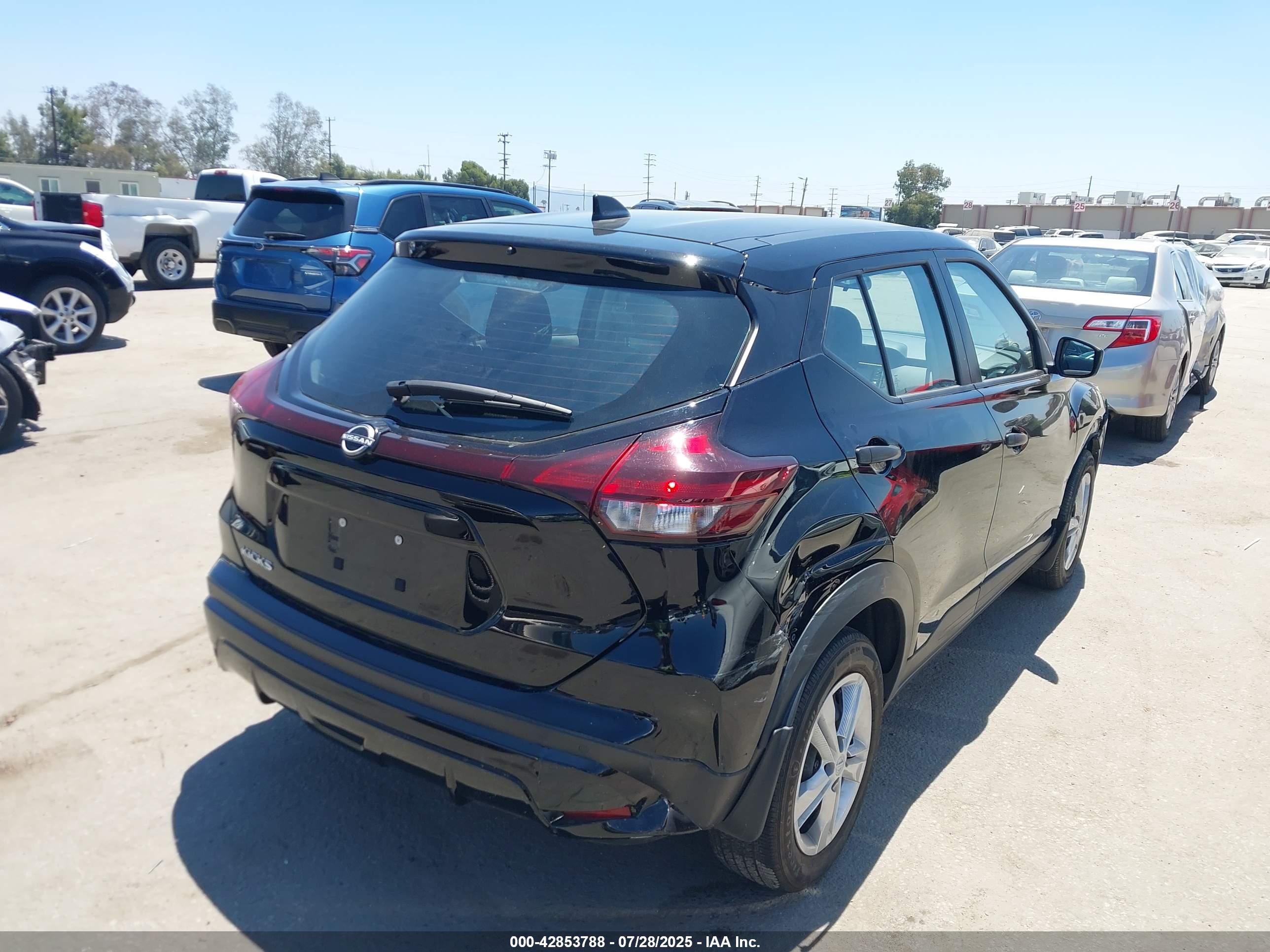 NISSAN KICKS image 4