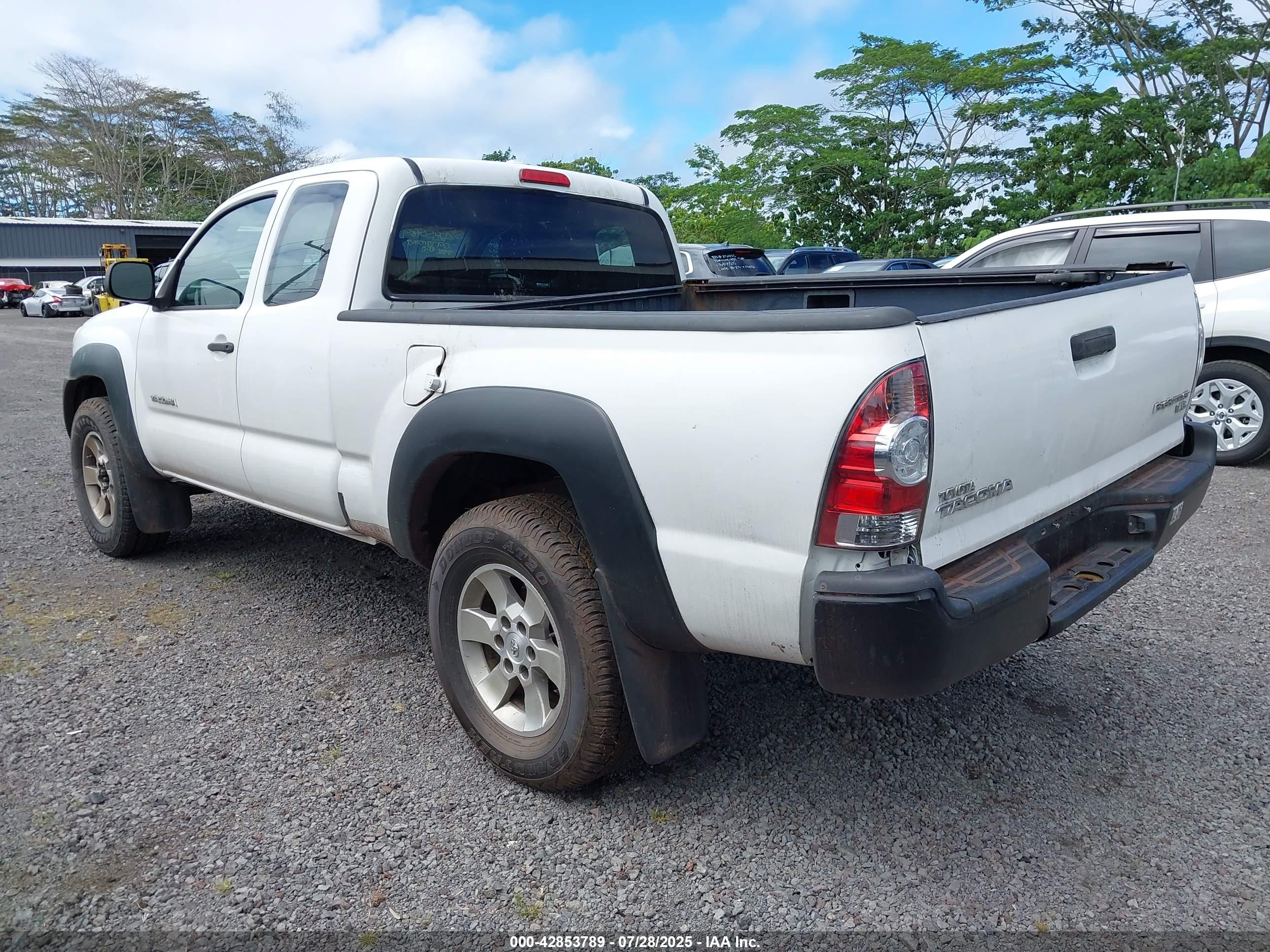 TOYOTA TACOMA image 3