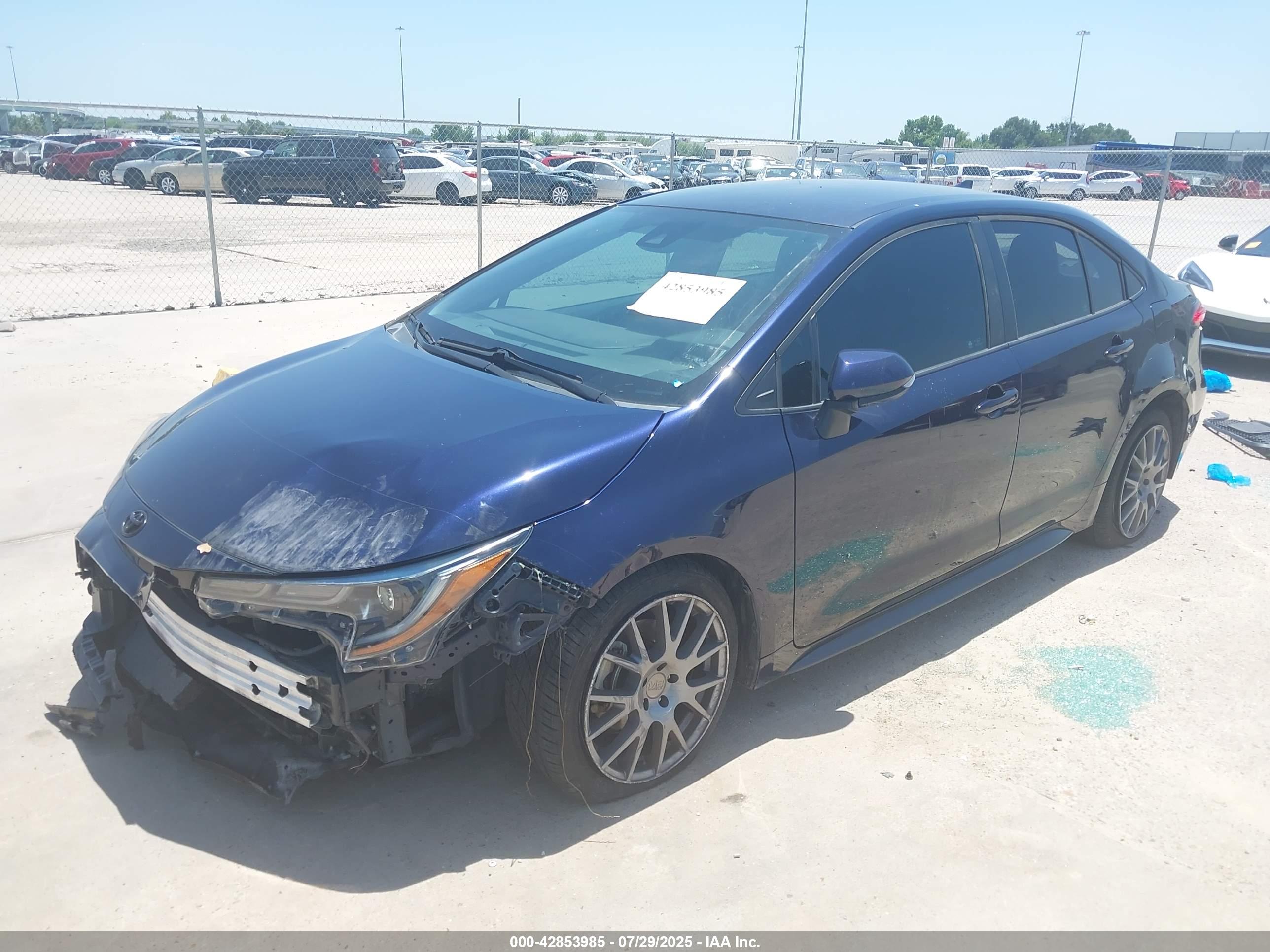 TOYOTA COROLLA image 2