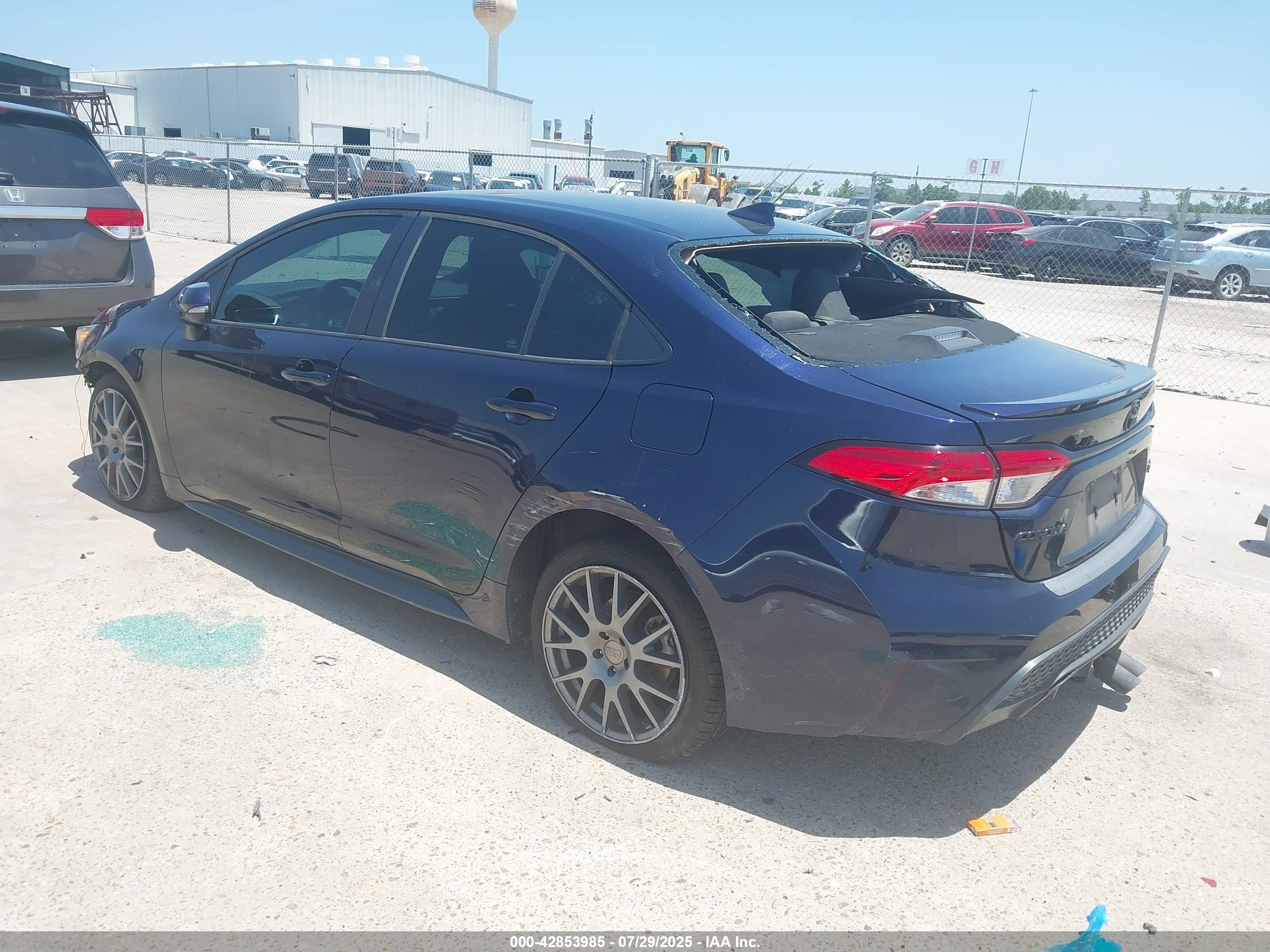TOYOTA COROLLA image 3