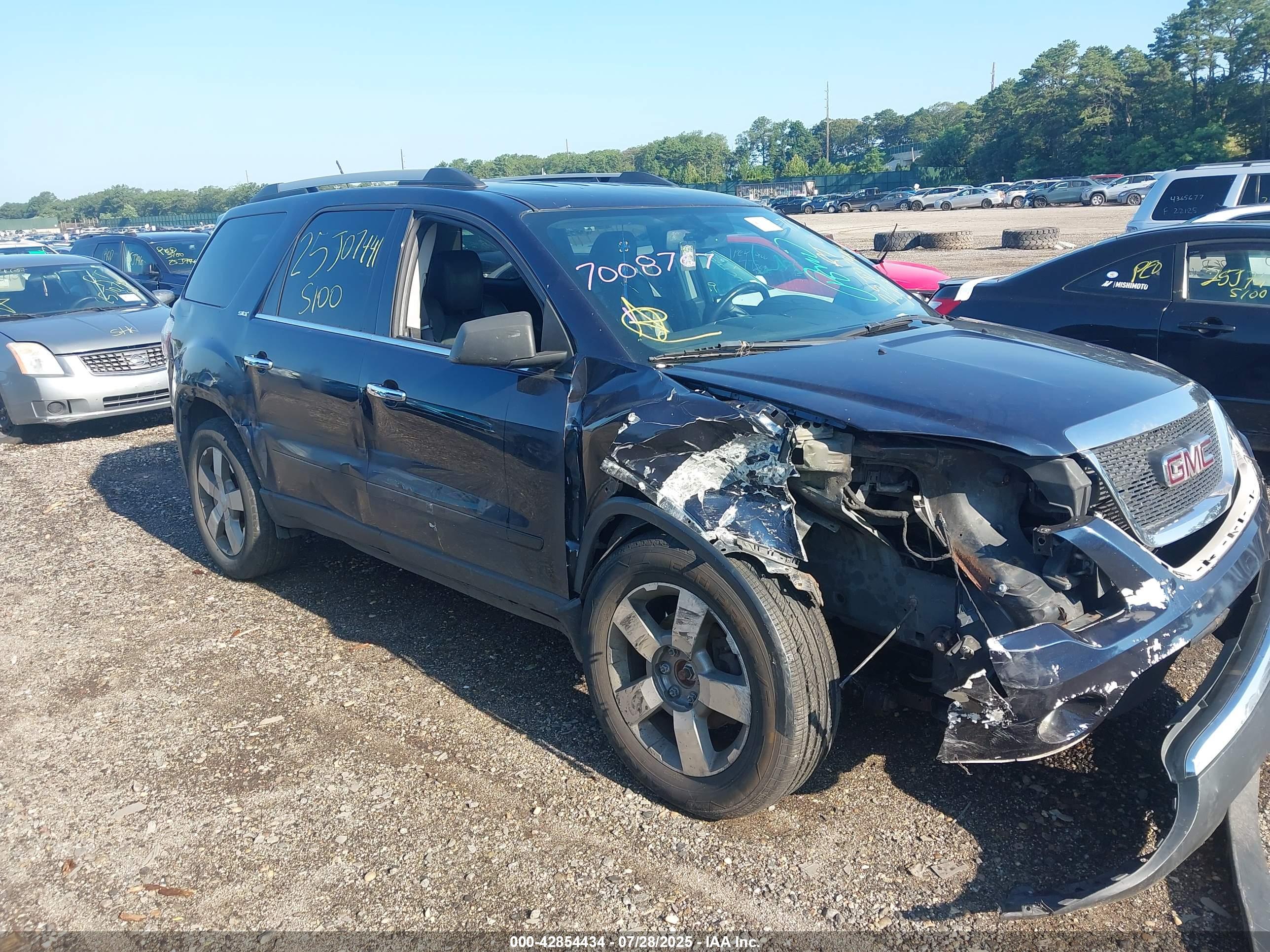 GMC ACADIA image 6