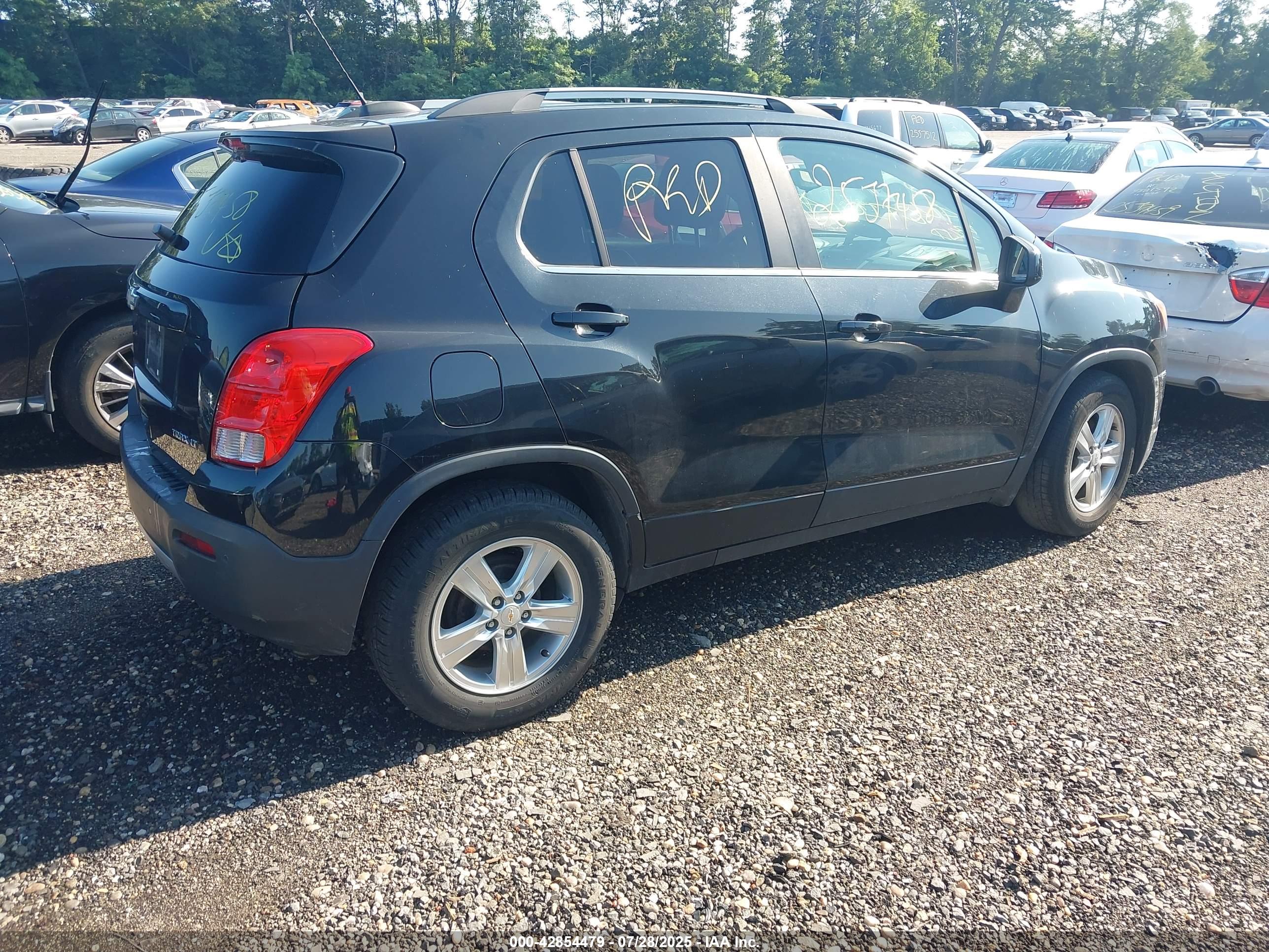 CHEVROLET TRAX image 4