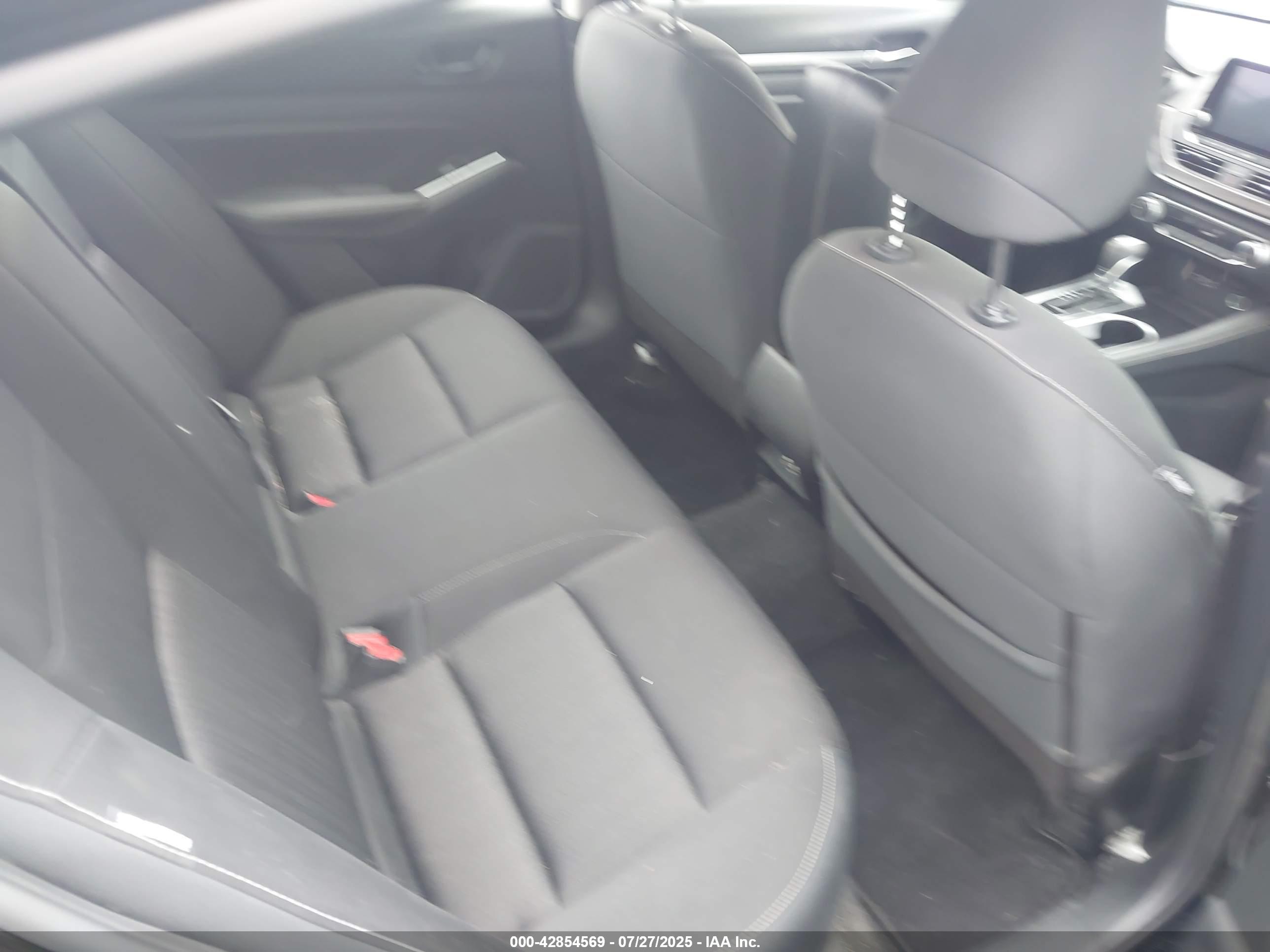 NISSAN ALTIMA image 8